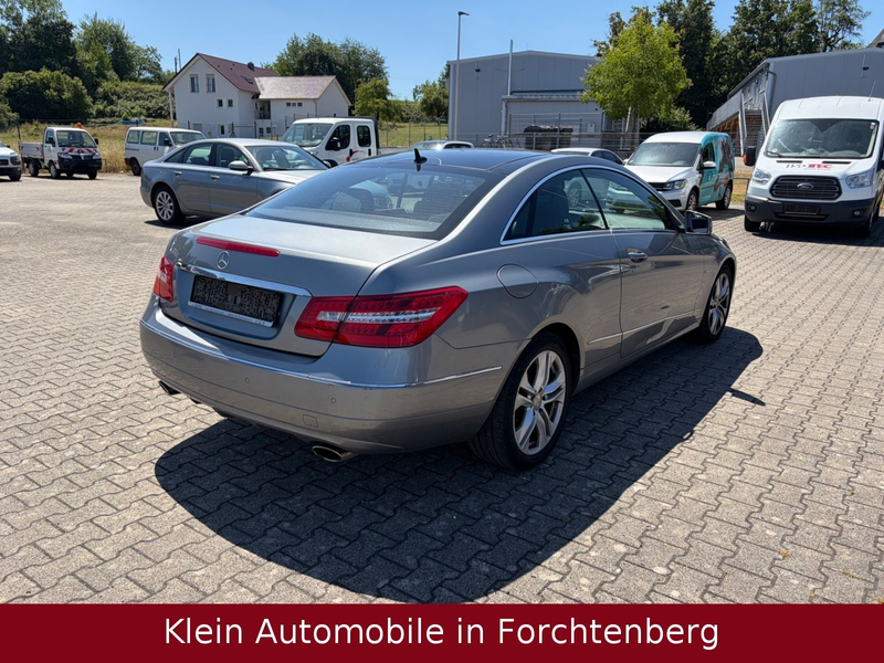 Mercedes-Benz E 350 Coupe Navi-Comand Xenon Panorama Leder PDC — photo 4