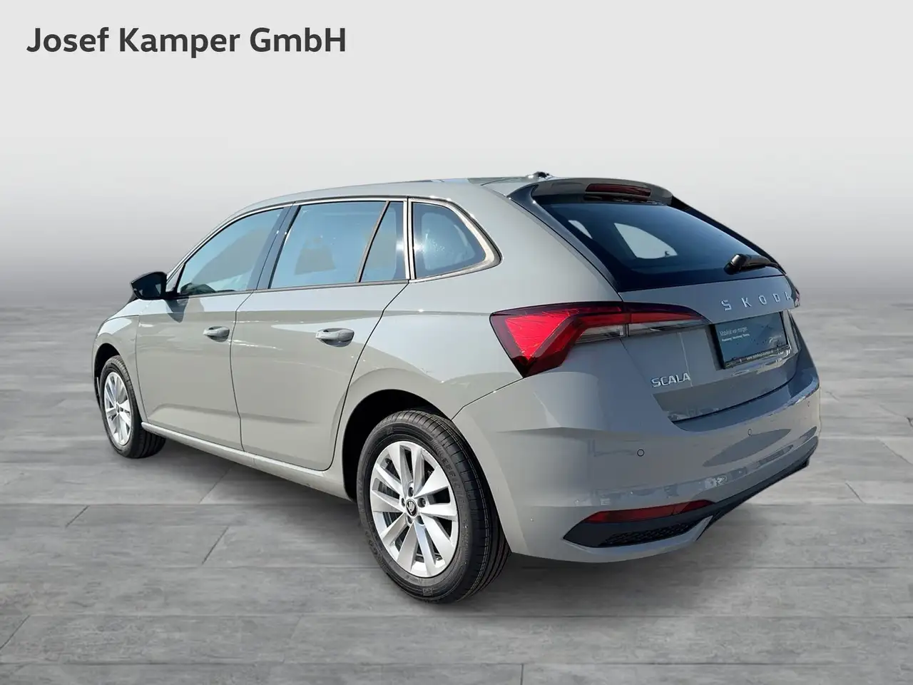 Skoda Scala Essence TSI 3