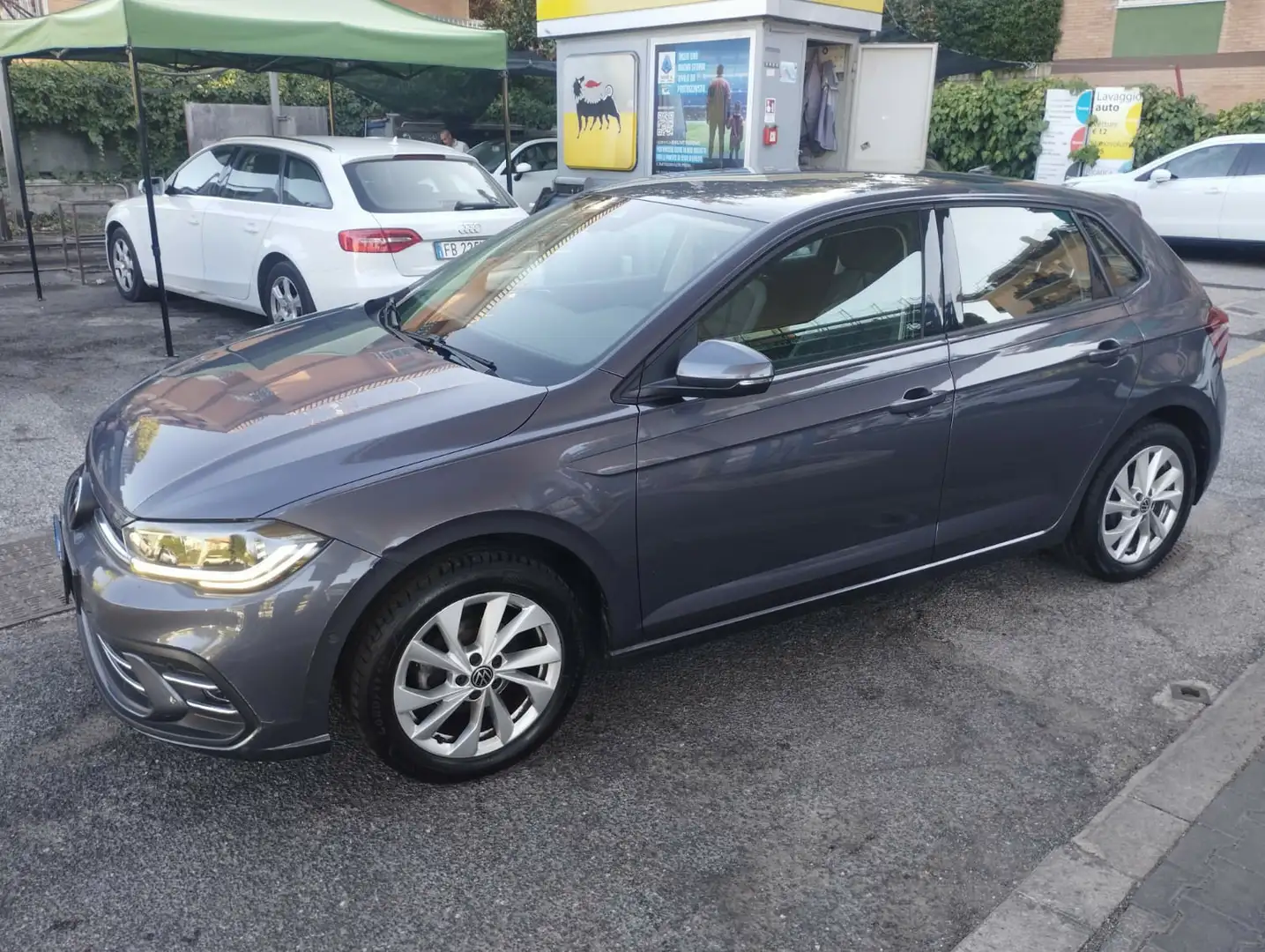 Volkswagen Polo Polo VI 2022 1.0 tsi Style 95cv Gris - 2