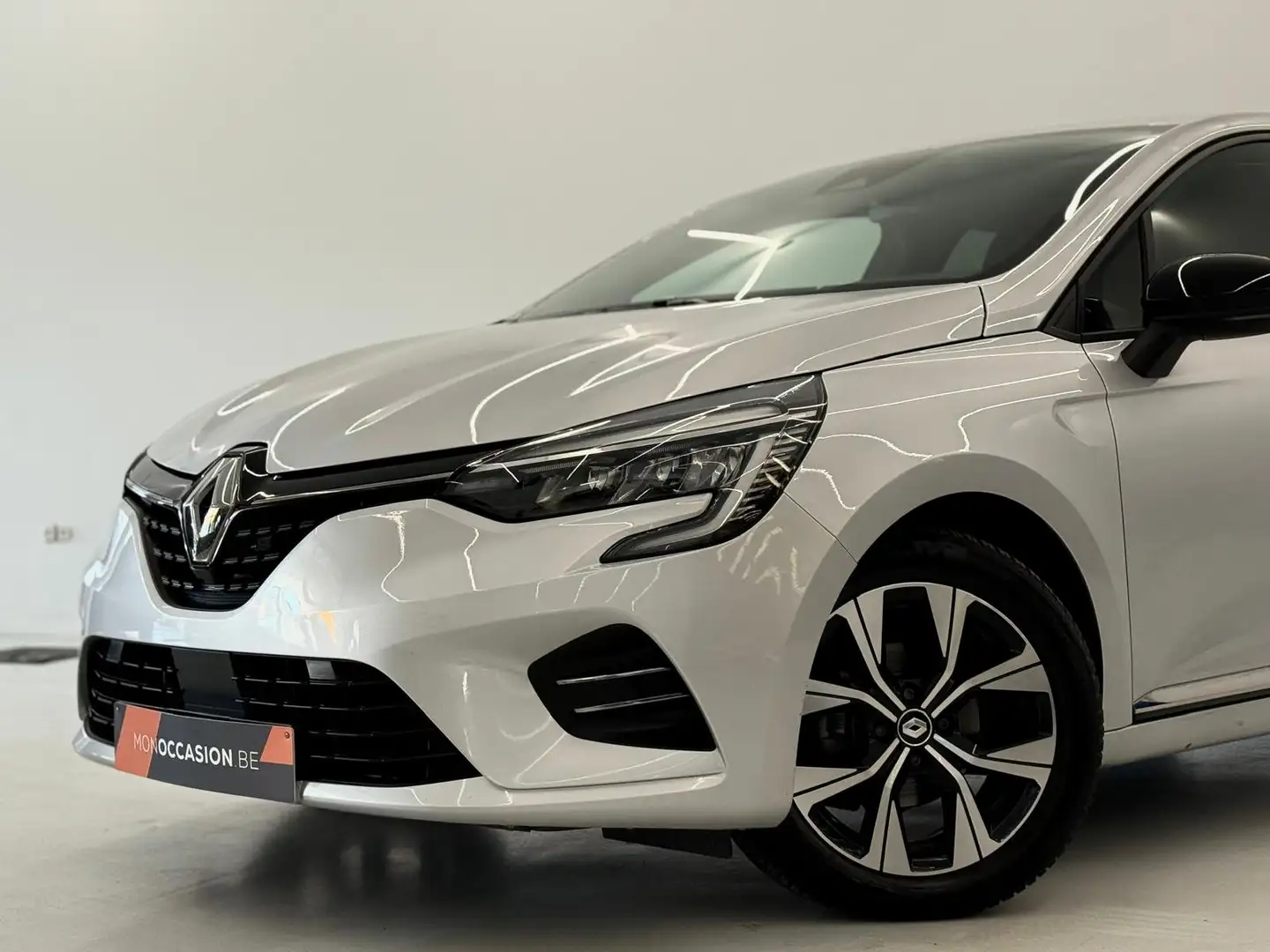 Renault Clio 1.0 TCe Evolution PHARES LED GPS CARPLAY CAPTEURS Gris - 2