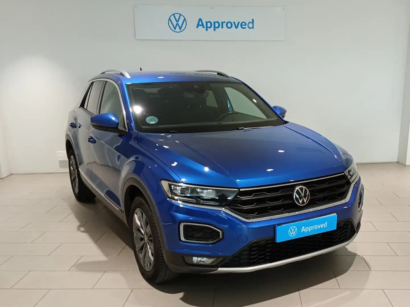 Volkswagen T-Roc 1.5 TSI Sport Blauw - 1