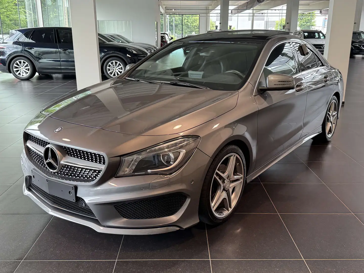 Mercedes-Benz CLA 200 CDI AMG Panorama, Memory Seats, Pdc, Led Gris - 1