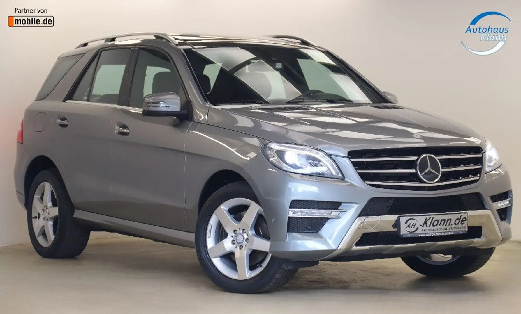 Mercedes-Benz ML 250 CDI 204PS 4Matic AMG AHK Pano ACC 1.Hand Plateado - 1