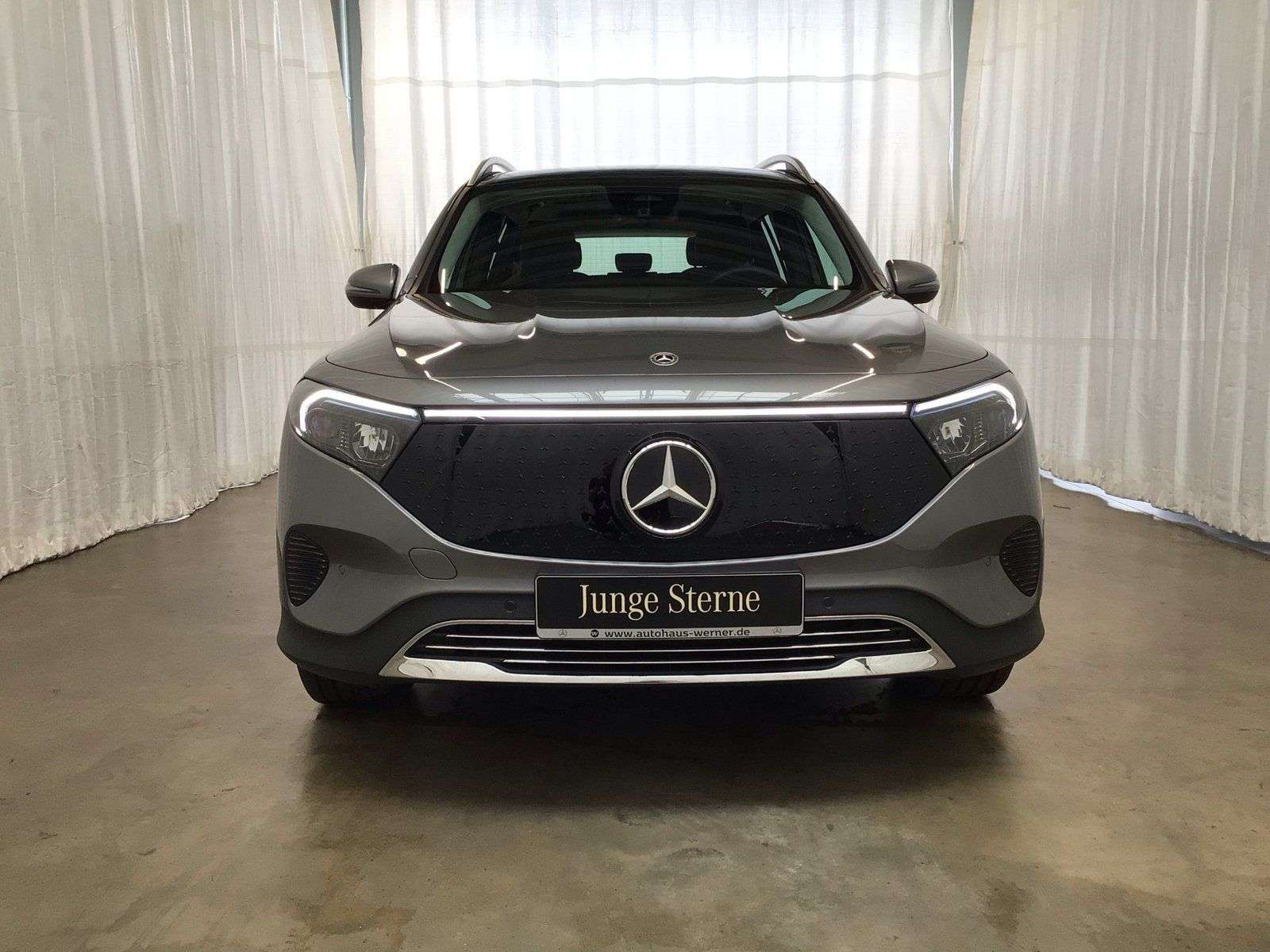 Mercedes-Benz EQB
