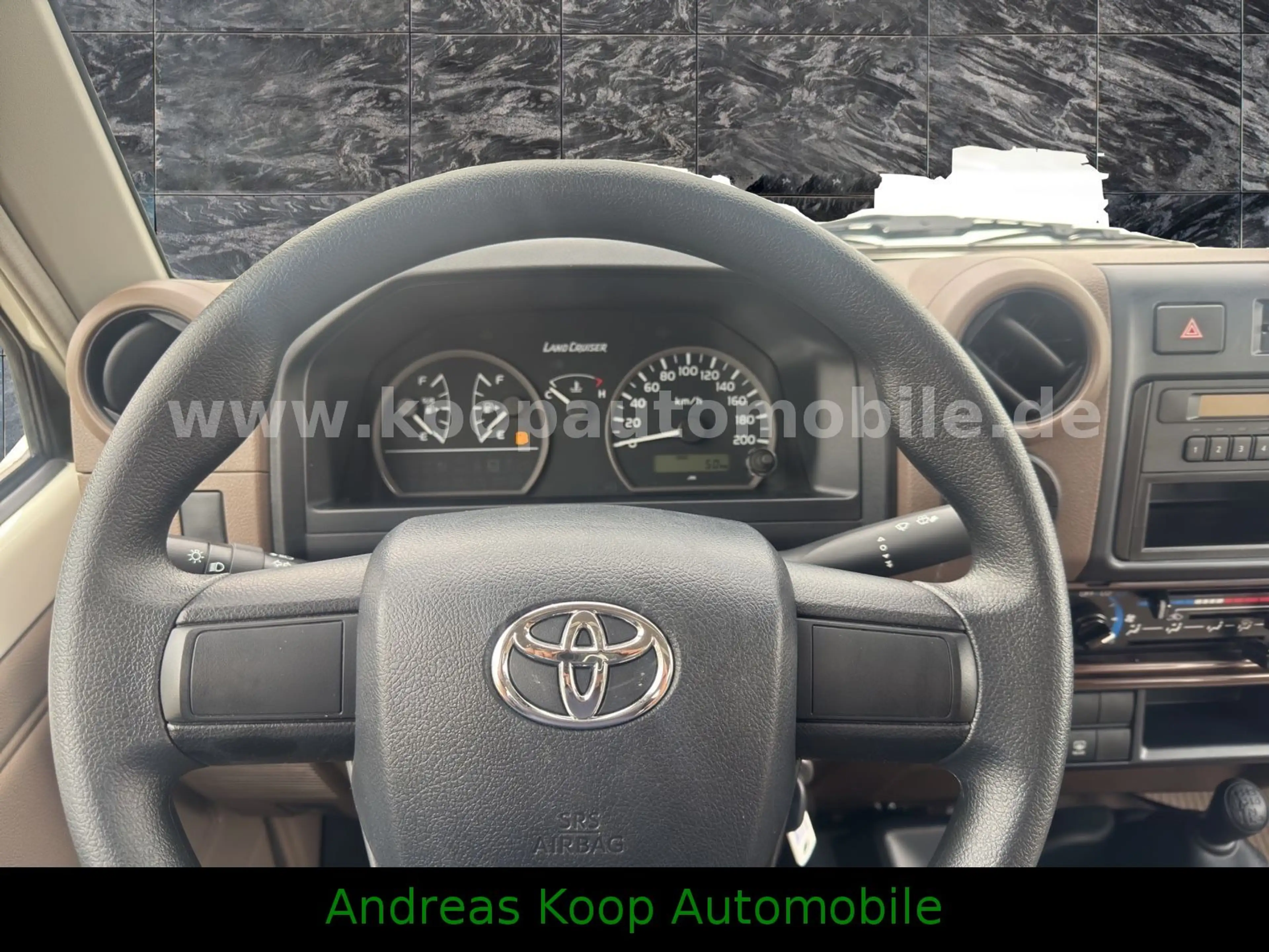 Toyota Land Cruiser GDJ 78 2,8d STD 2x90 40th Sofort — photo 12
