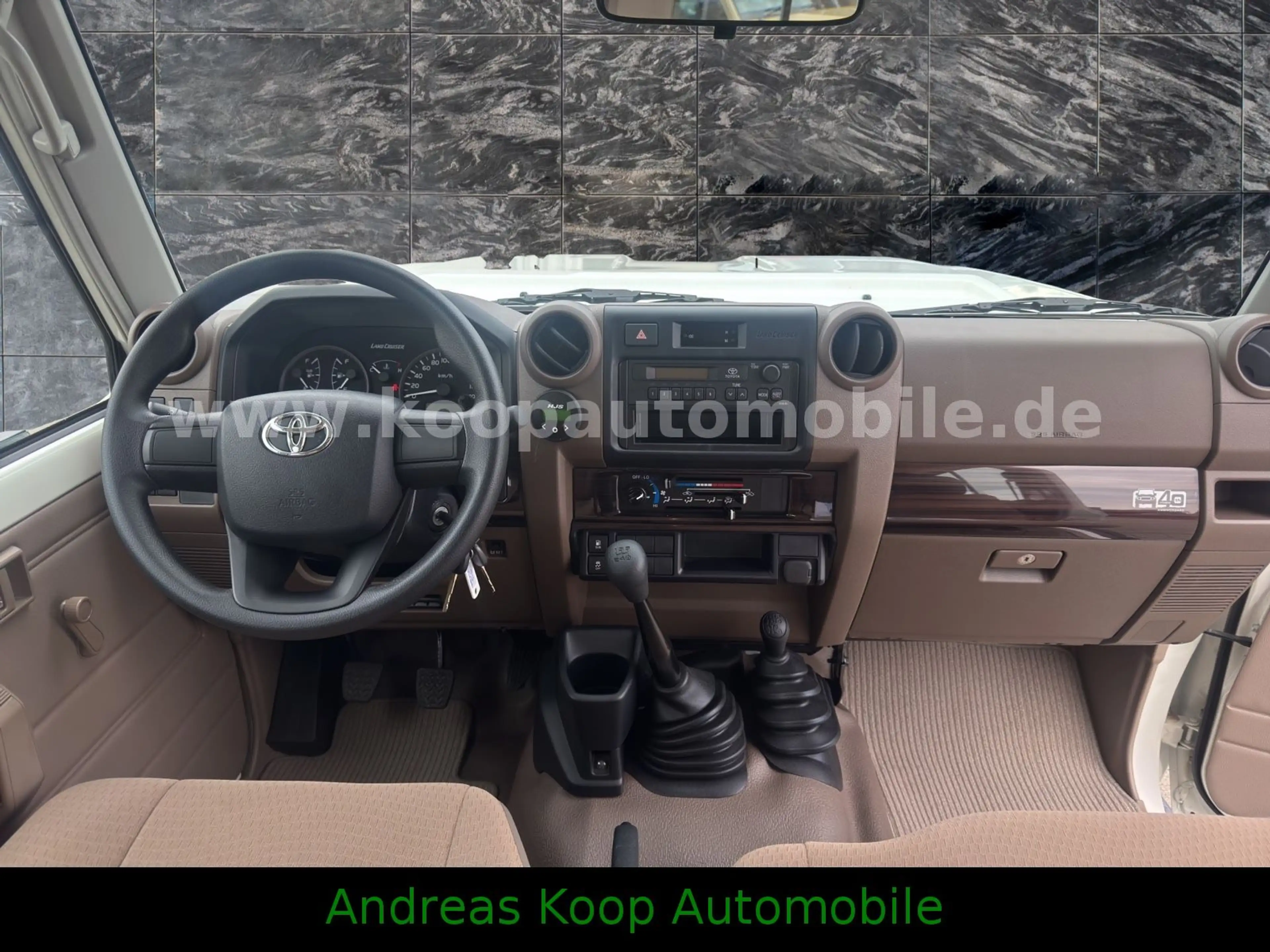 Toyota Land Cruiser GDJ 78 2,8d STD 2x90 40th Sofort — photo 6