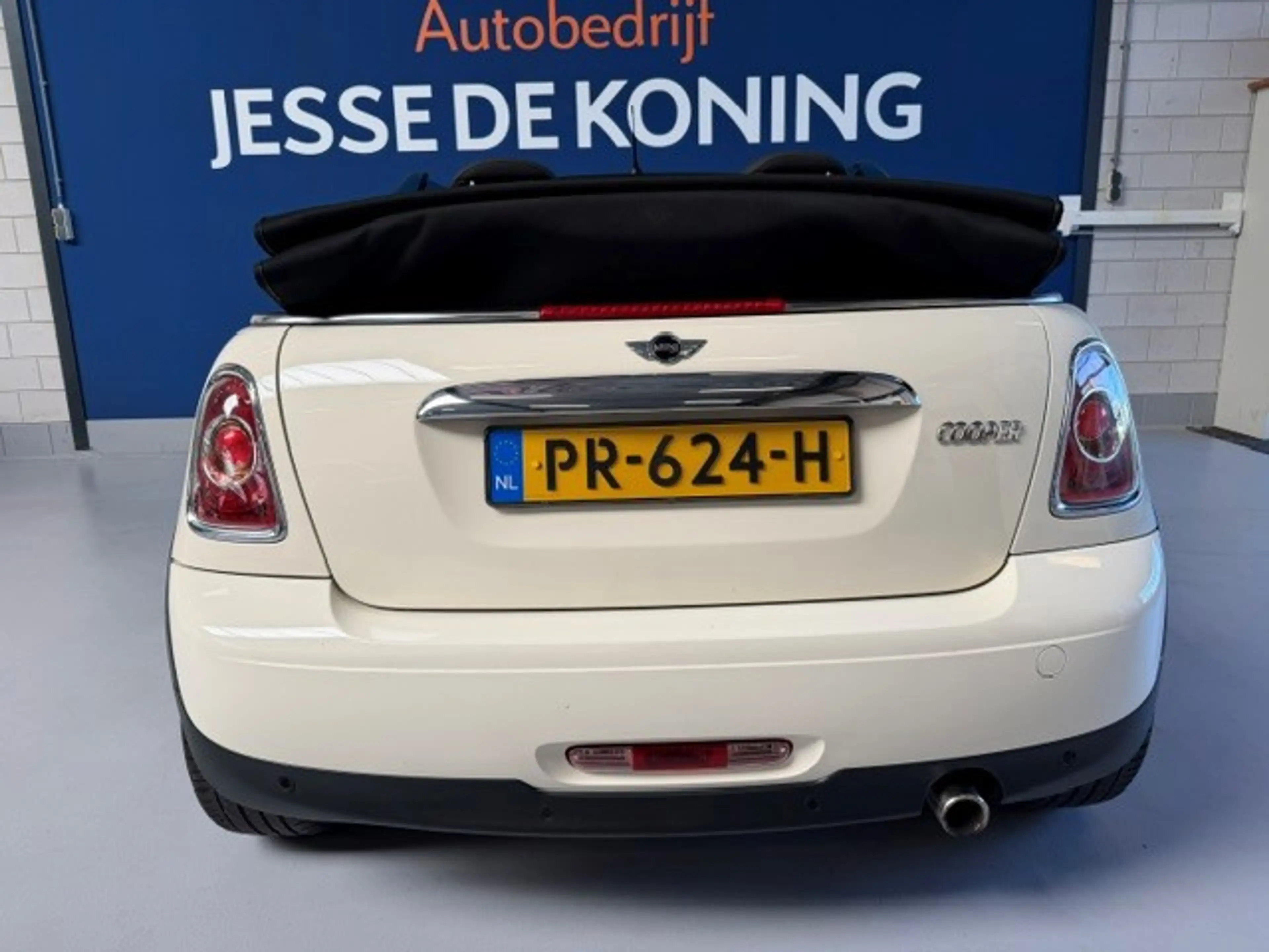 MINI Cooper Cabrio 1.6 Automaat / bj.2012 / kleur: wit / sportvelgen — photo 9