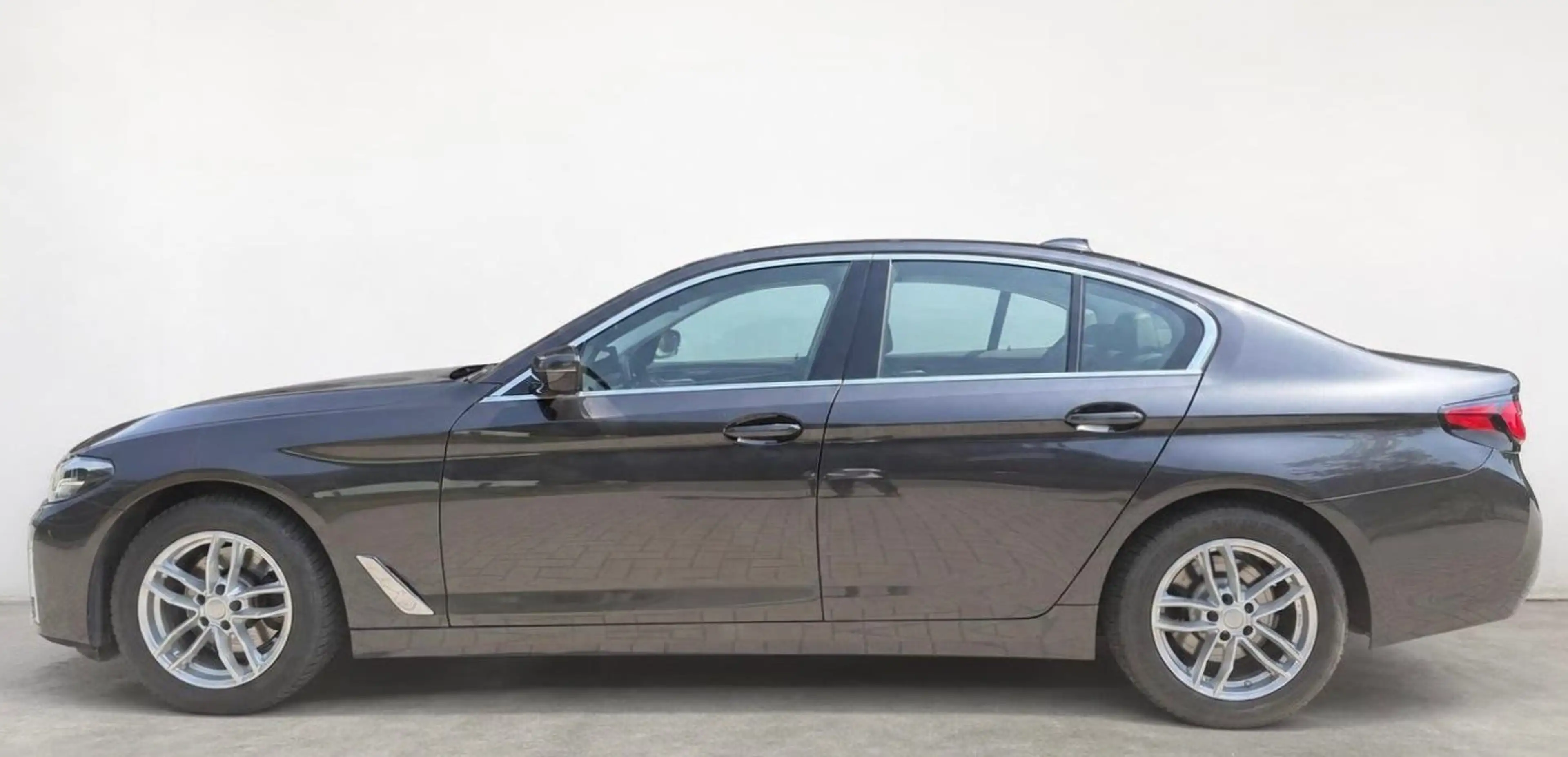 BMW 520 d xDrive Luxury HUD/SCHIEBEDACH/SOFTCLOSE — photo 2