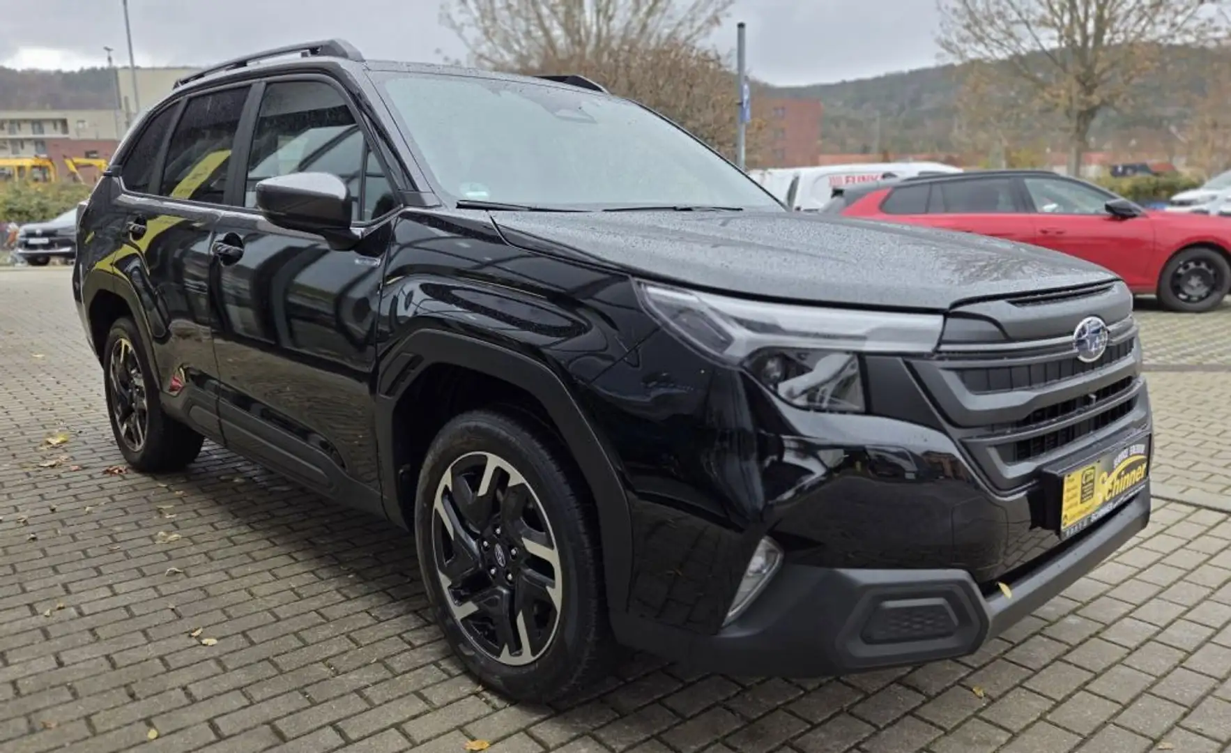 Subaru Forester 2.0ie Lineartronic Active Schwarz - 1