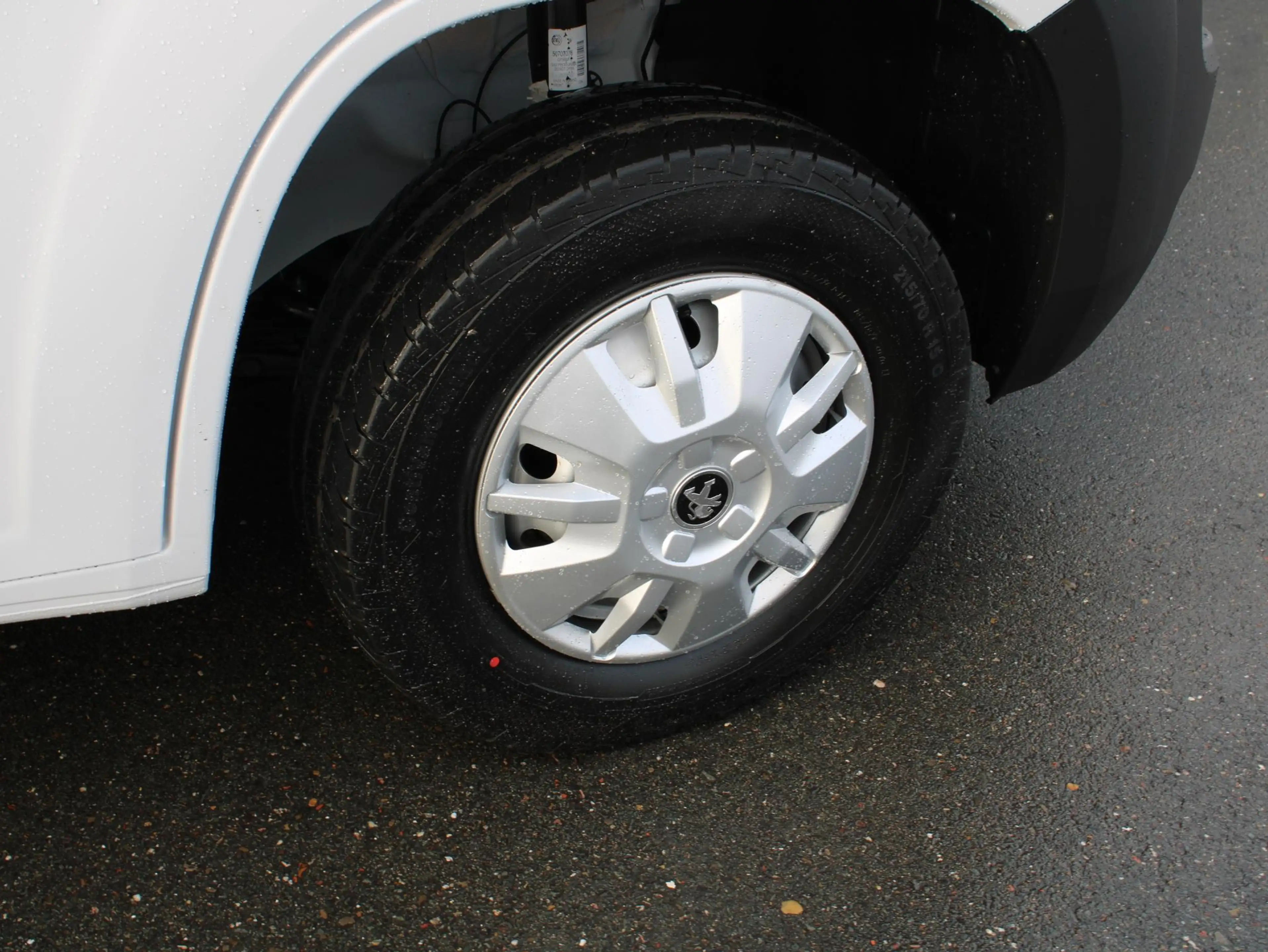 Peugeot Boxer 330 2.2 BlueHDi 120 L1H1 Asphalt TREKHAAK/NAVI/HEA — photo 9