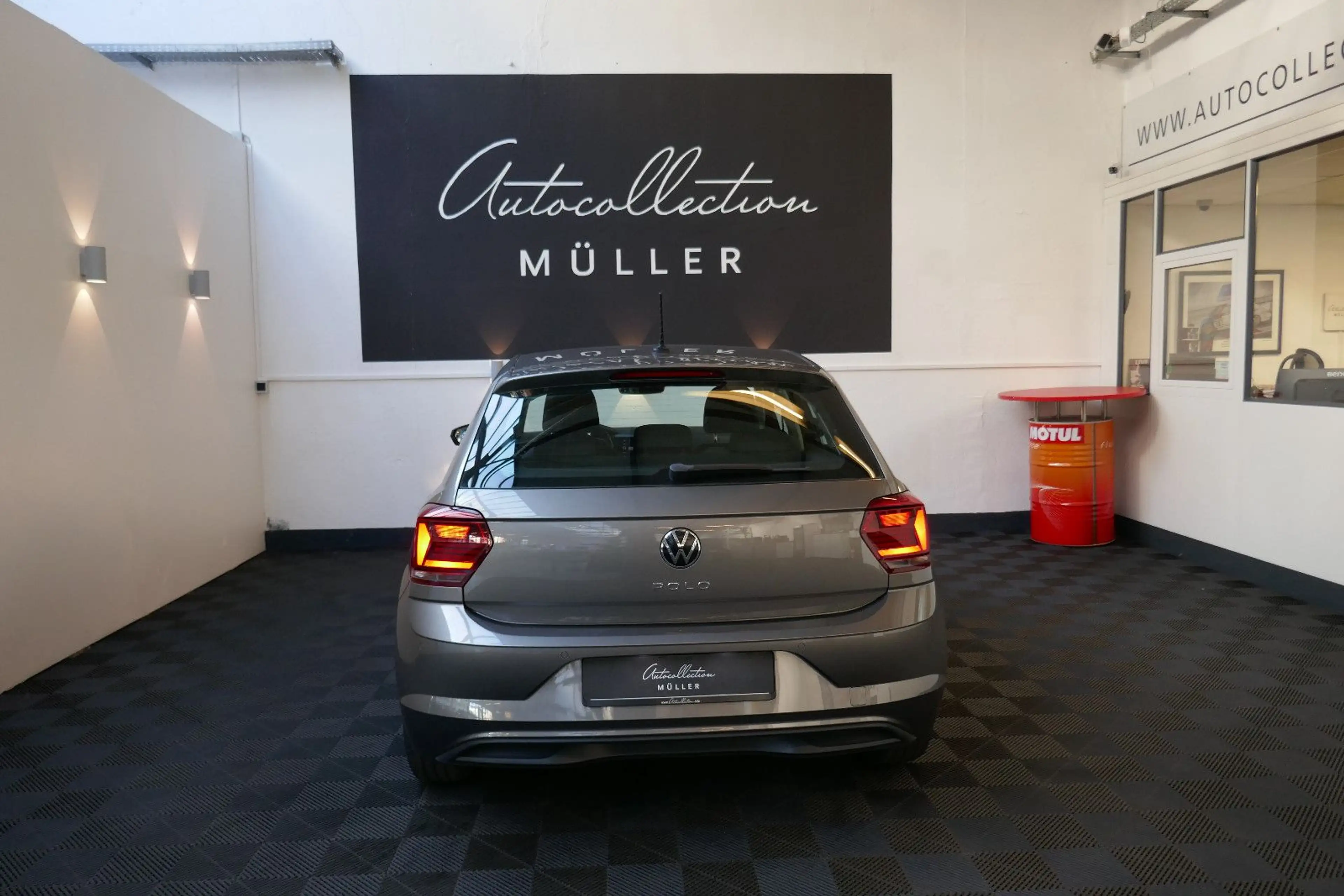 Volkswagen Polo VI Highline *NUR 59tkm*2.Hd.*AUTOMATIK* — photo 2