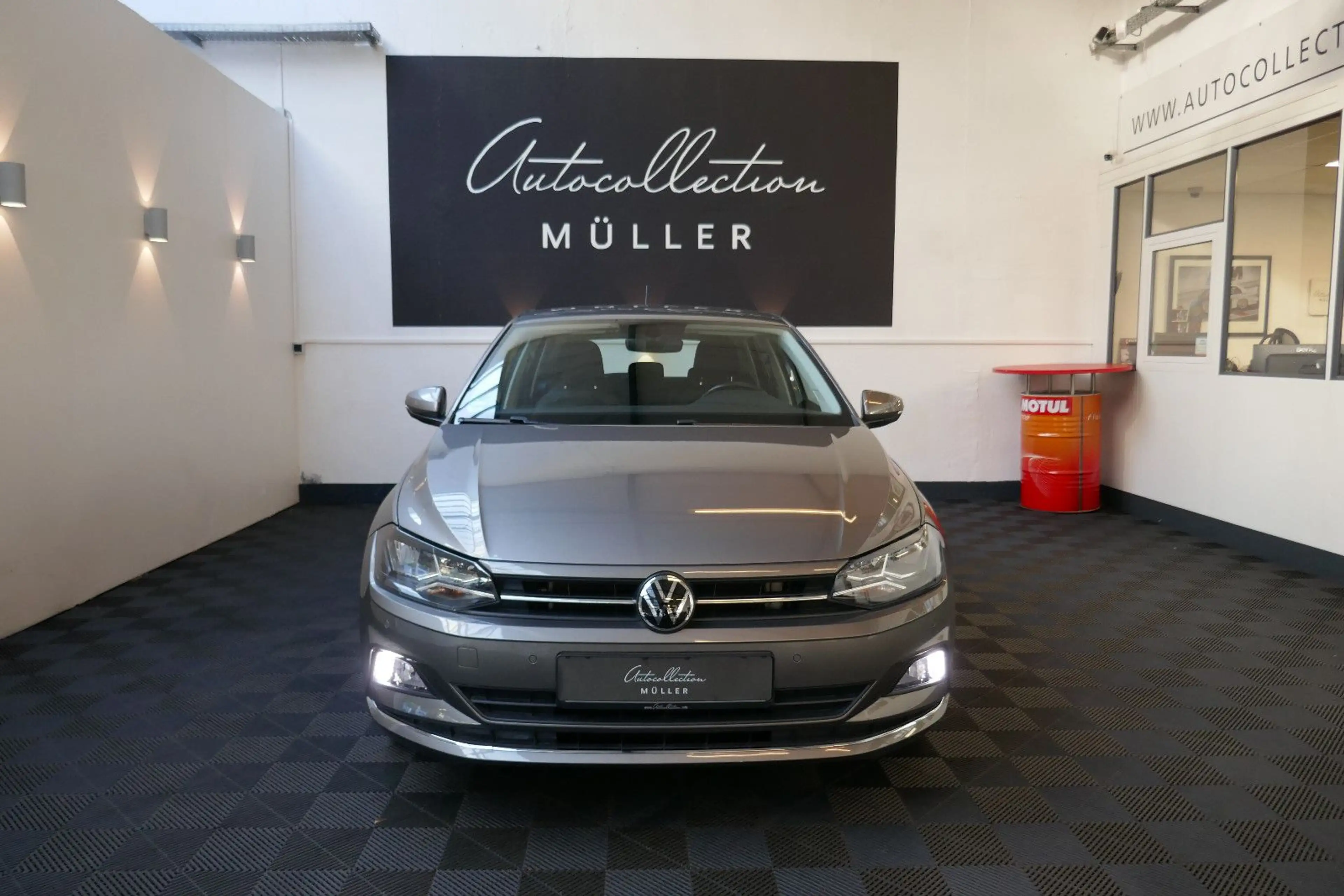Volkswagen Polo VI Highline *NUR 59tkm*2.Hd.*AUTOMATIK* — photo 4