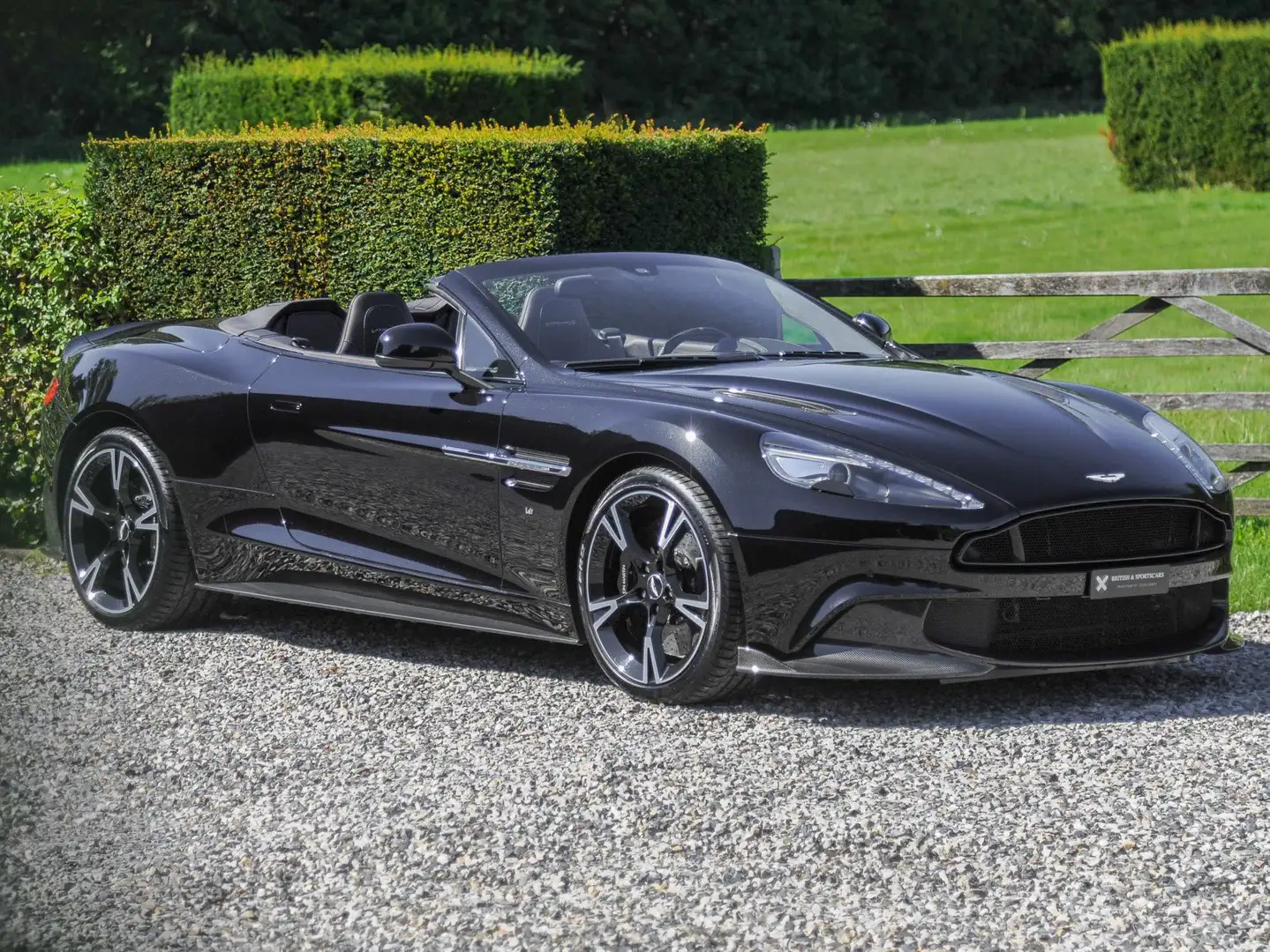 Aston Martin Vanquish S Volante / Carbon / Low mileage / 1 owner ... Black - 2