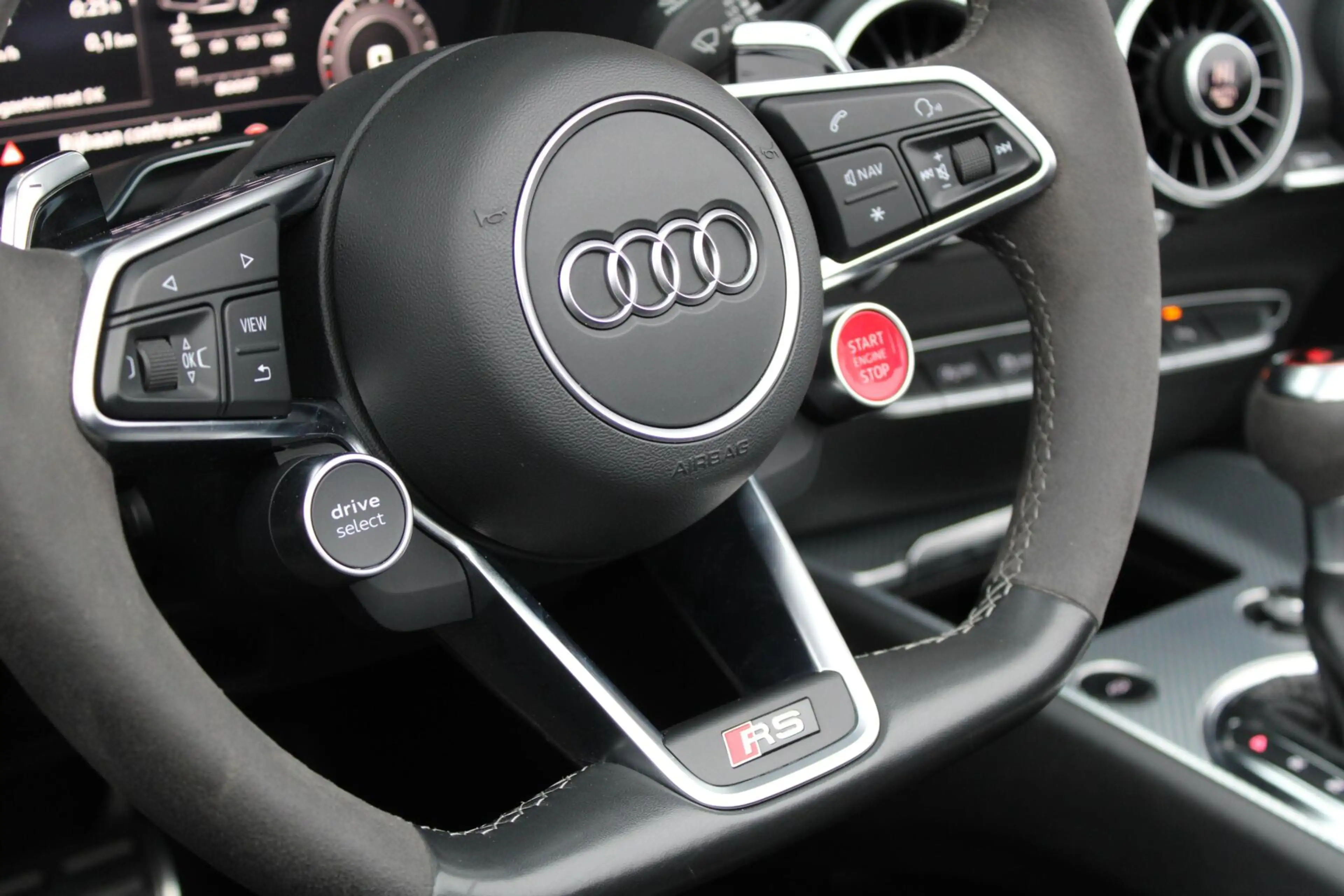 Audi TT RS Roadster TT quattro — photo 10
