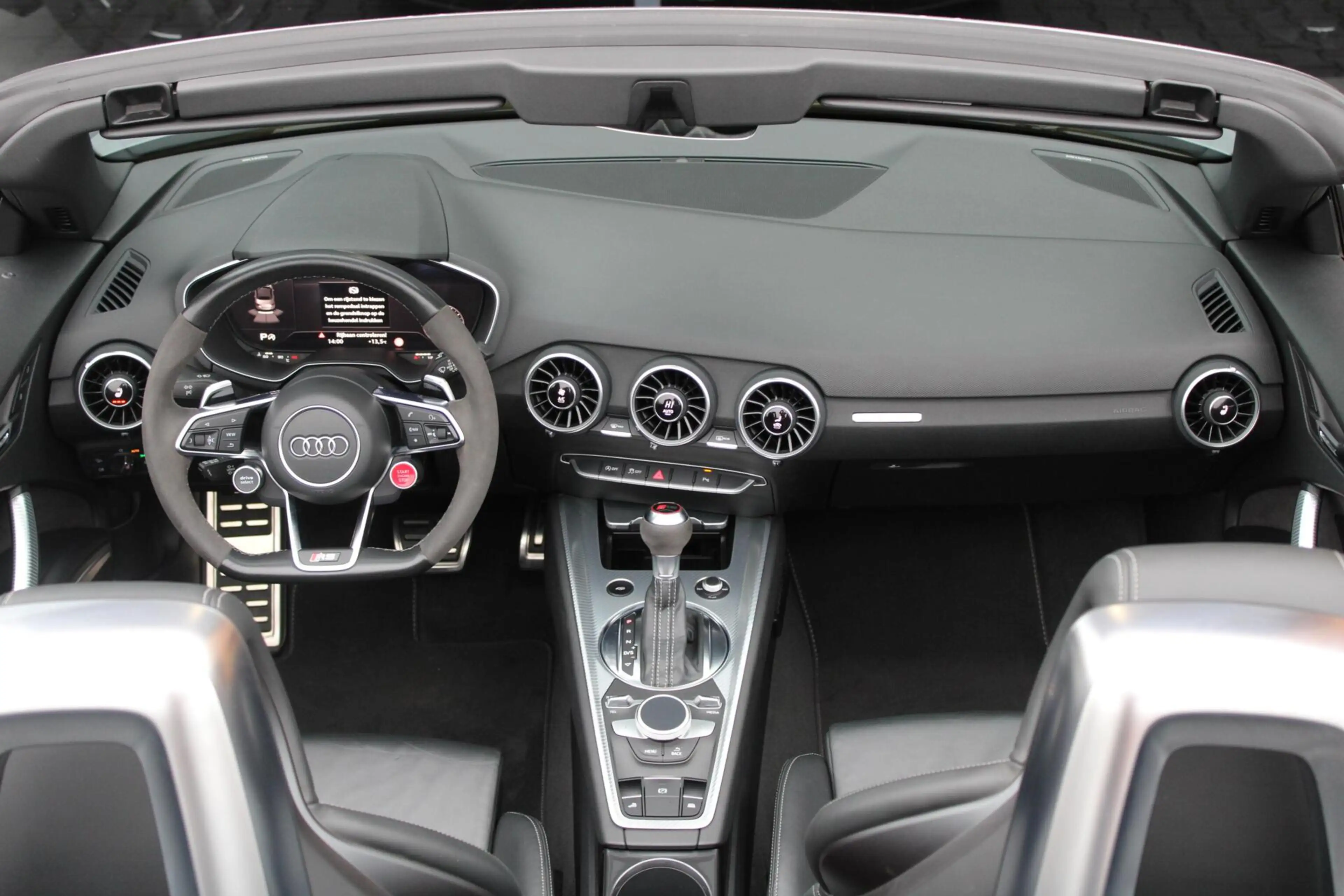Audi TT RS Roadster TT quattro — photo 4