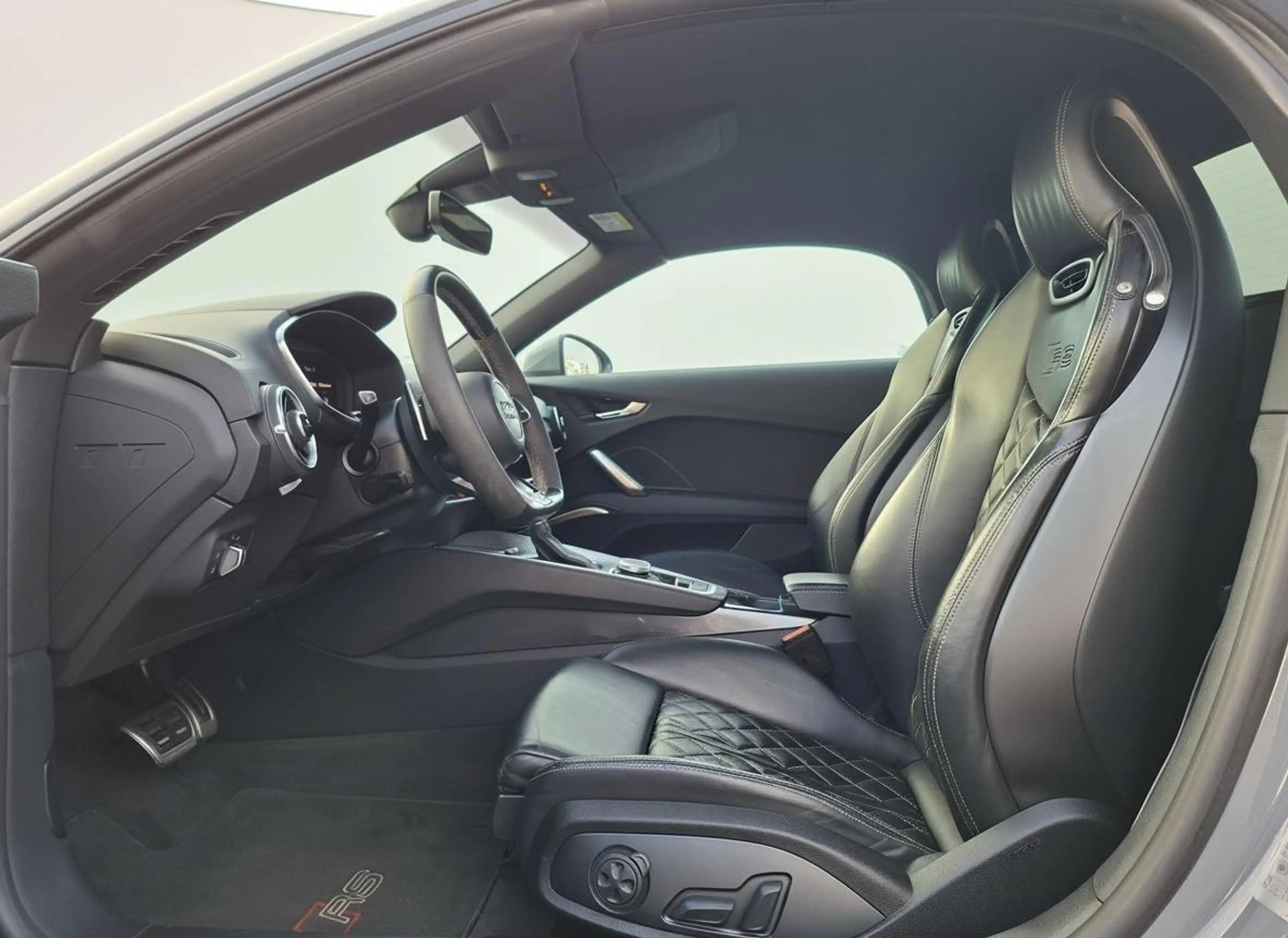 Audi TT RS Roadster TT quattro — photo 5