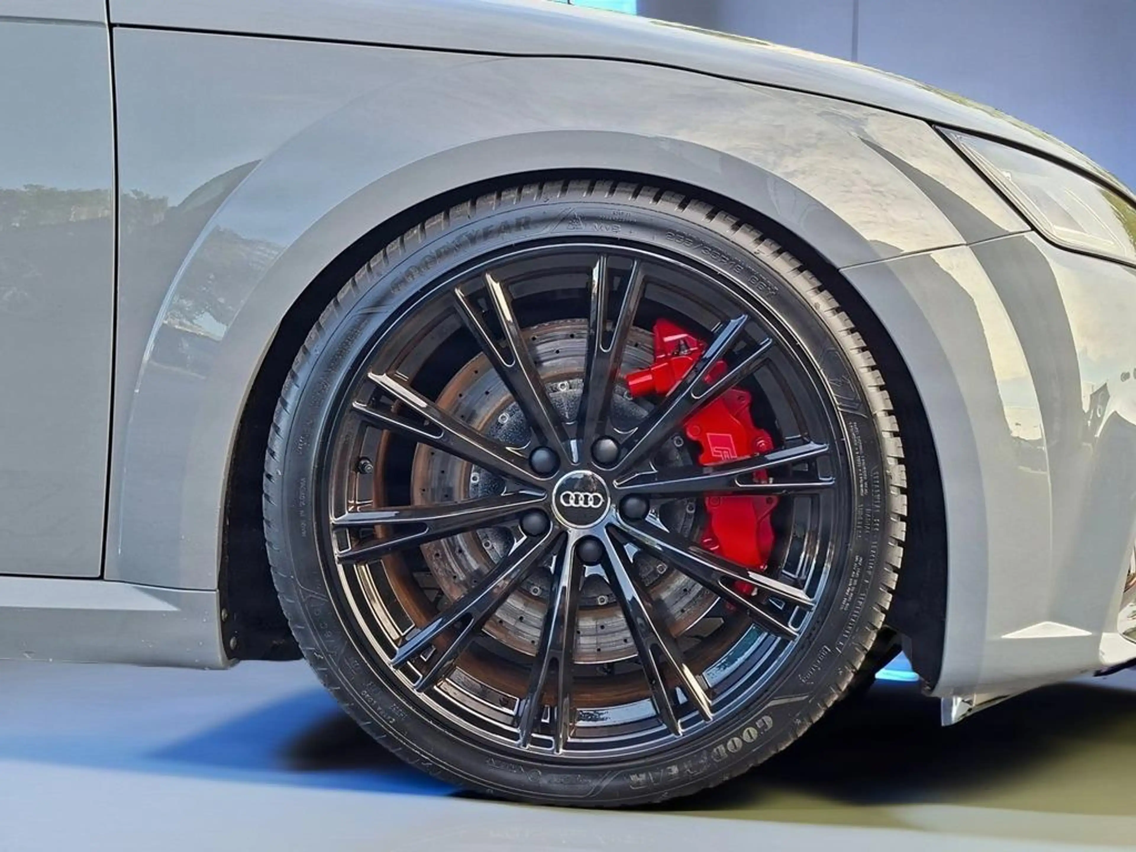 Audi TT RS Roadster TT quattro — photo 7