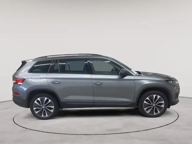 Skoda Kodiaq view 3