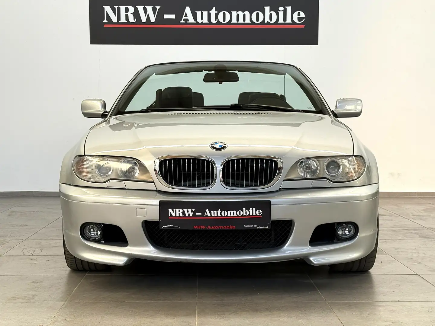 BMW 320 e46*Cabrio*320 Ci*M-Paket ab WERK*SCHALTER* Schwarz - 2