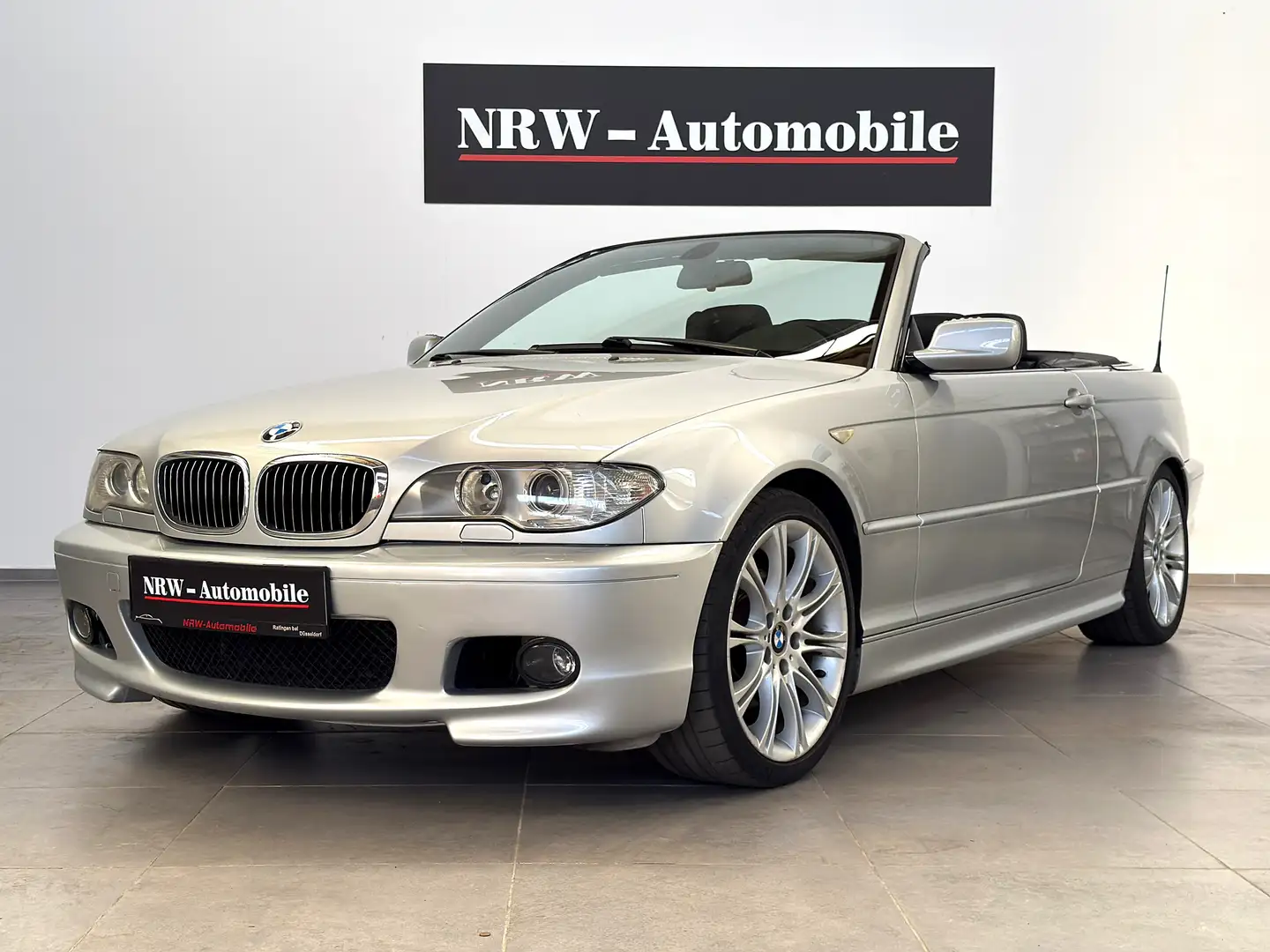 BMW 320 e46*Cabrio*320 Ci*M-Paket ab WERK*SCHALTER* Schwarz - 1