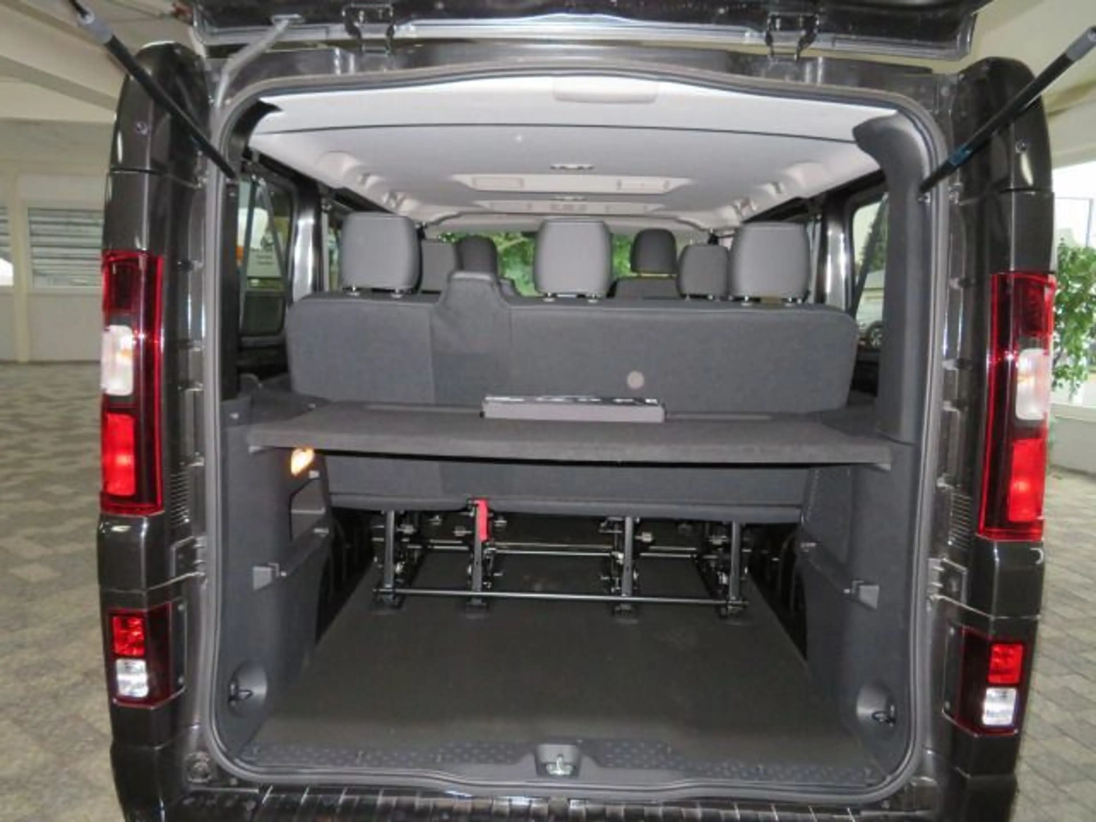 Nissan Primastar Kombi L1H1 2,8t Tekna,Designe,Winter — photo 9
