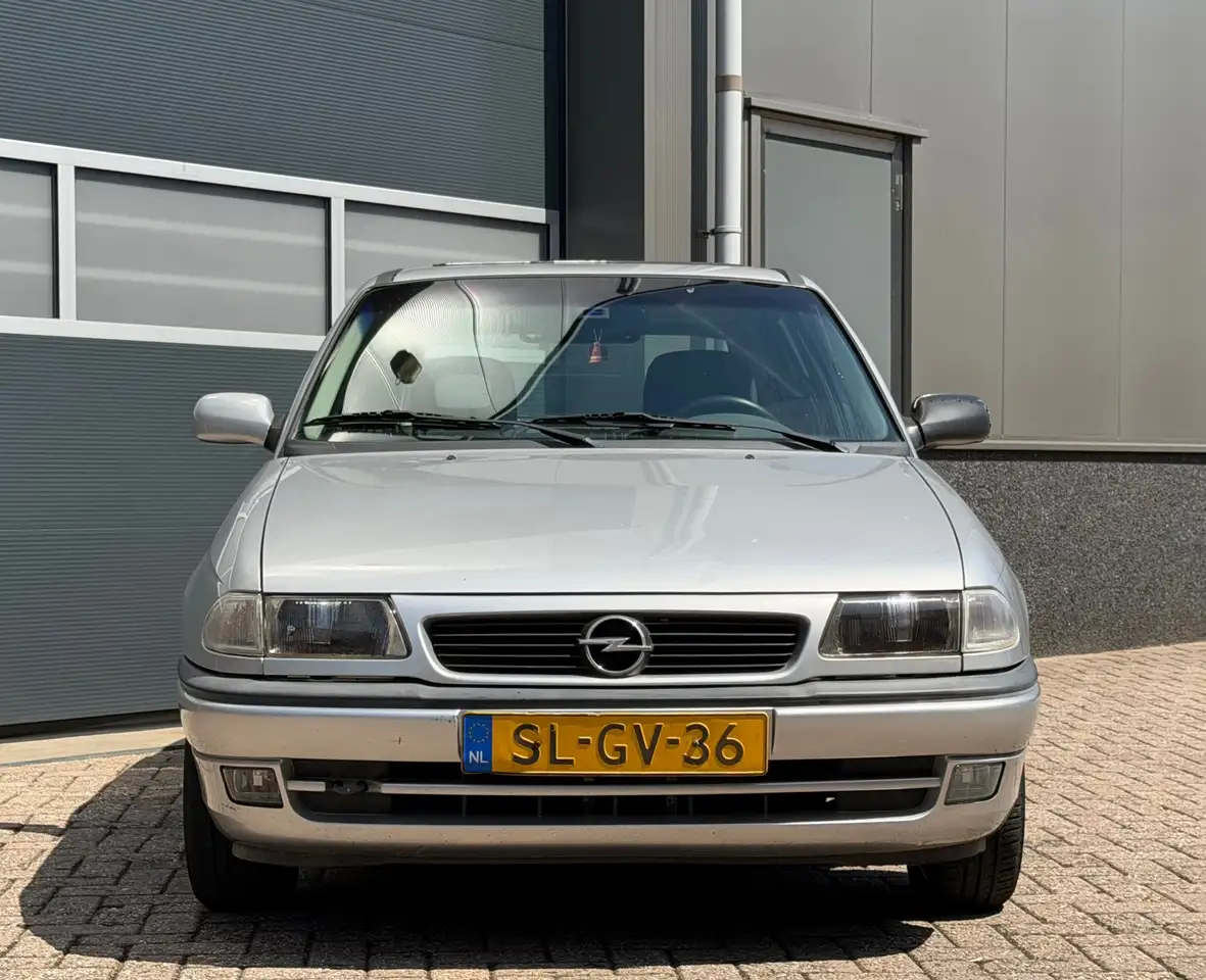 Opel Astra 1.6i Edition bj.1998 Autom|5 Drs|Nap., foto 4