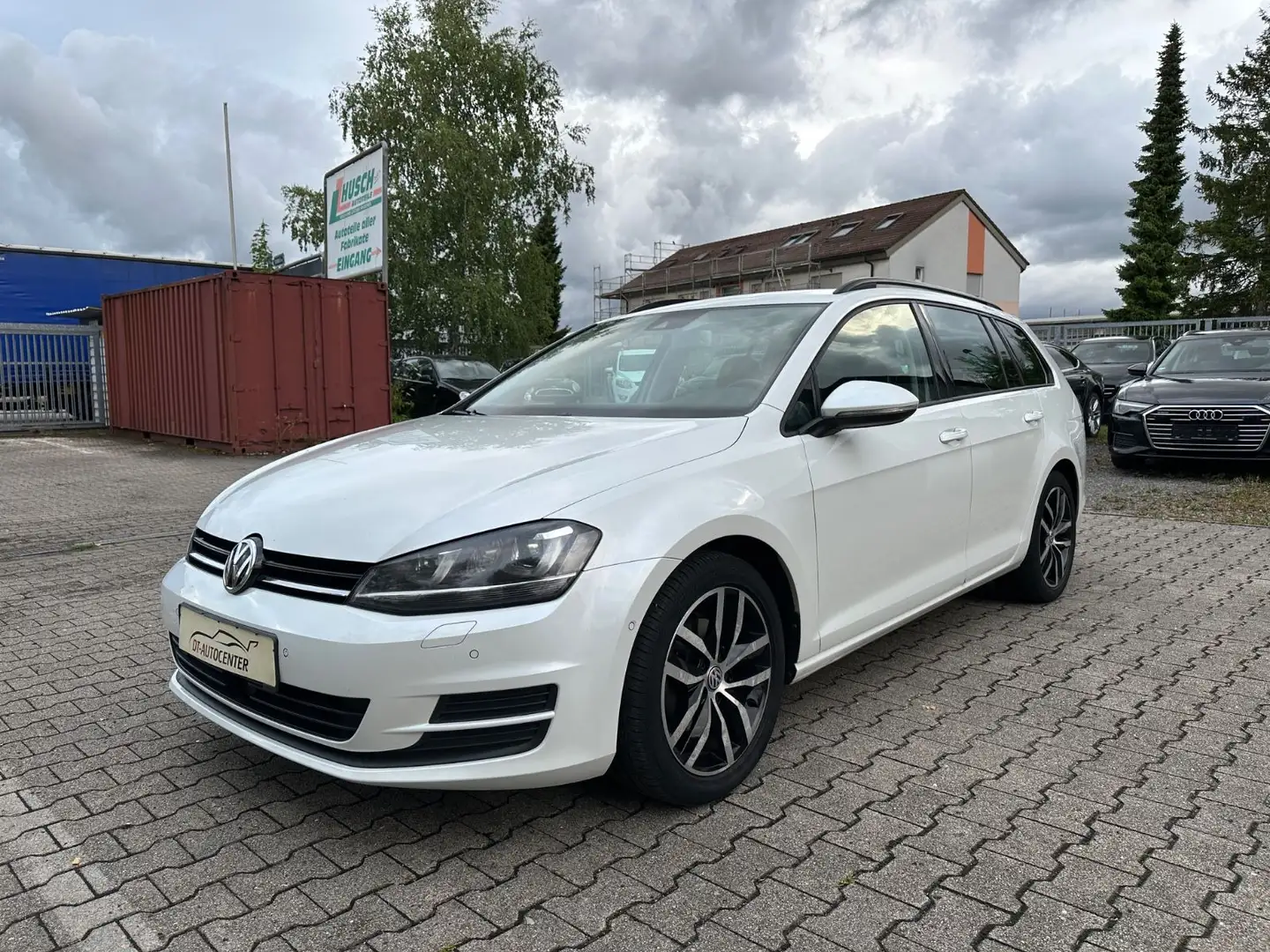 Volkswagen Golf VII Variant Comfortline BMT Blanc - 1