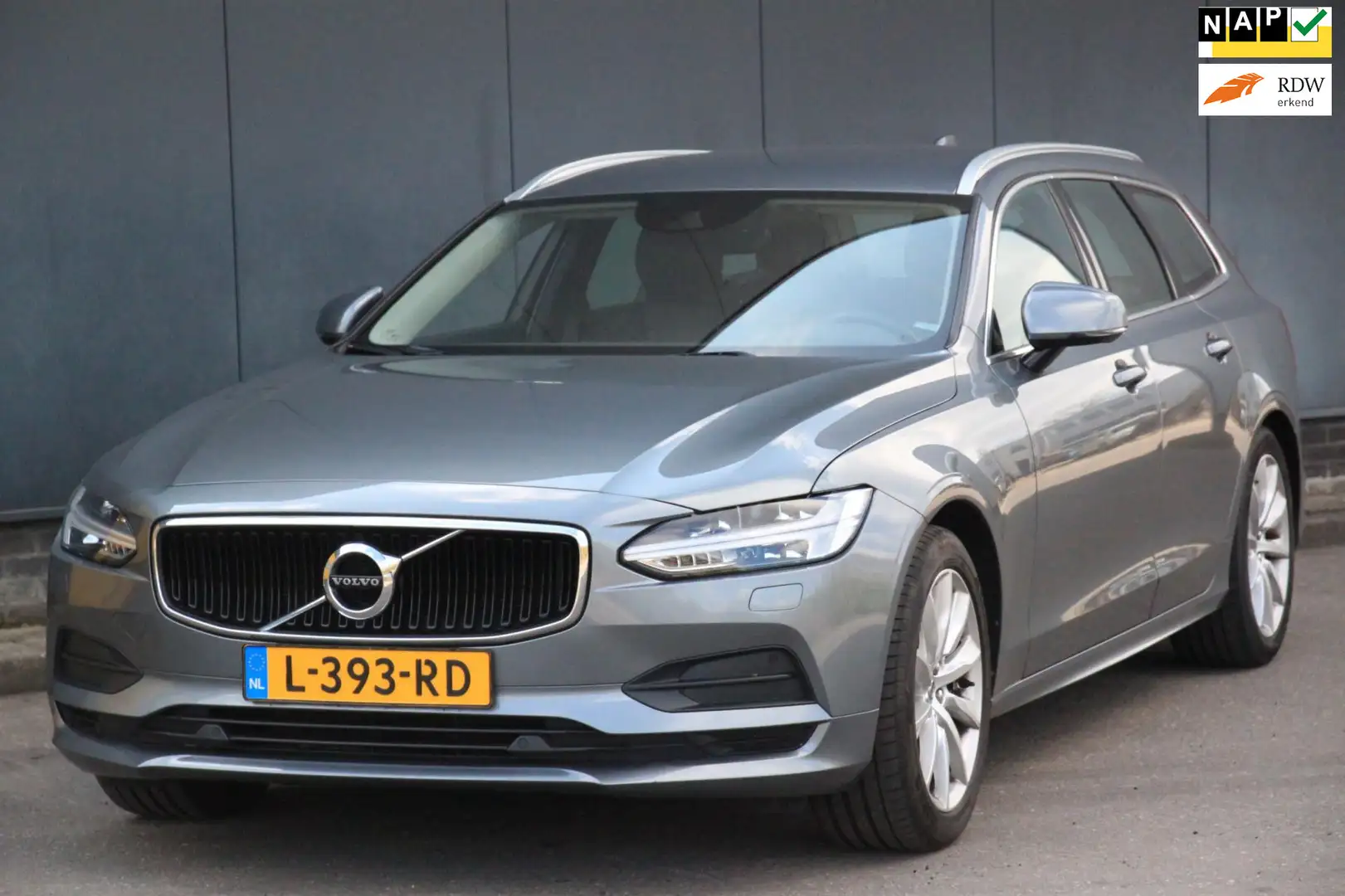 Volvo V90 2.0 T4 Business Sport Leer/Parkeersensor v,a/Adapt Gris - 1