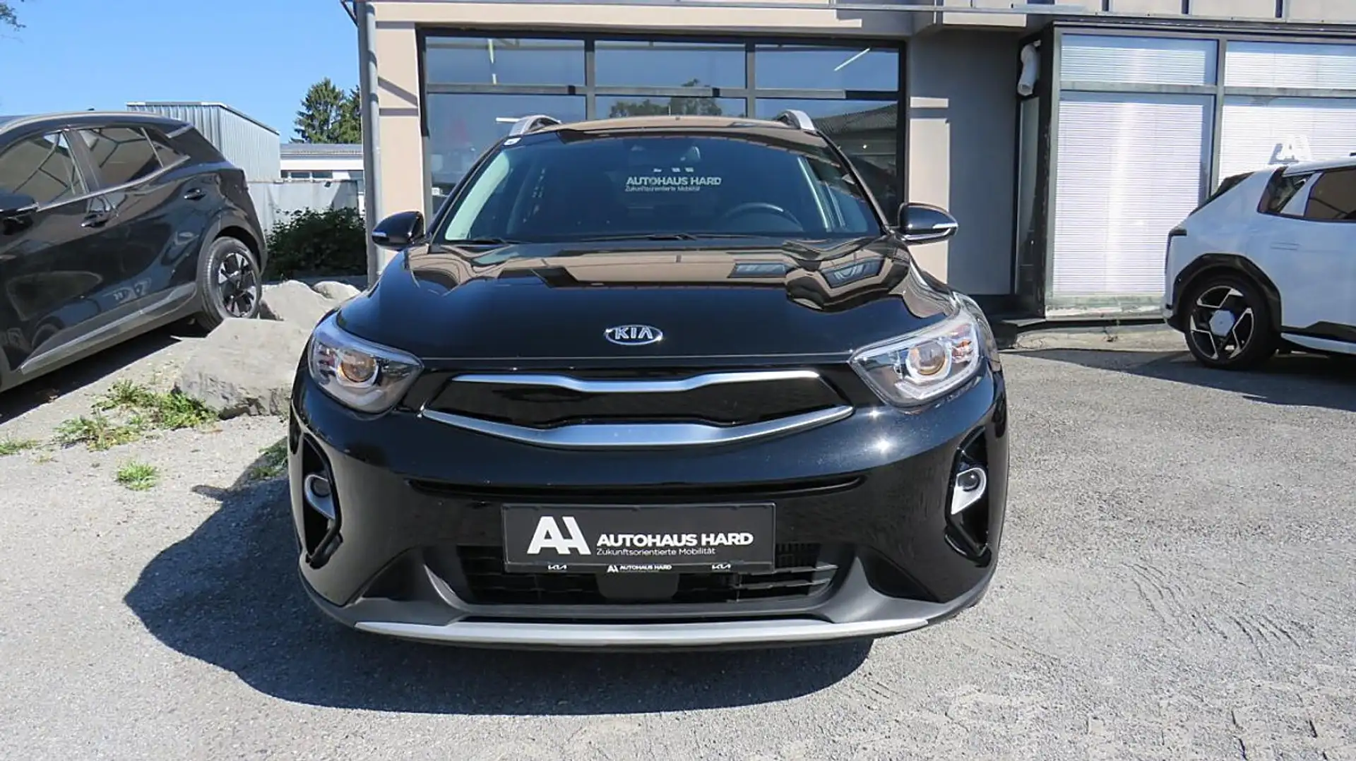 Kia Stonic 1,0 TGDI ISG Gold Schwarz - 2