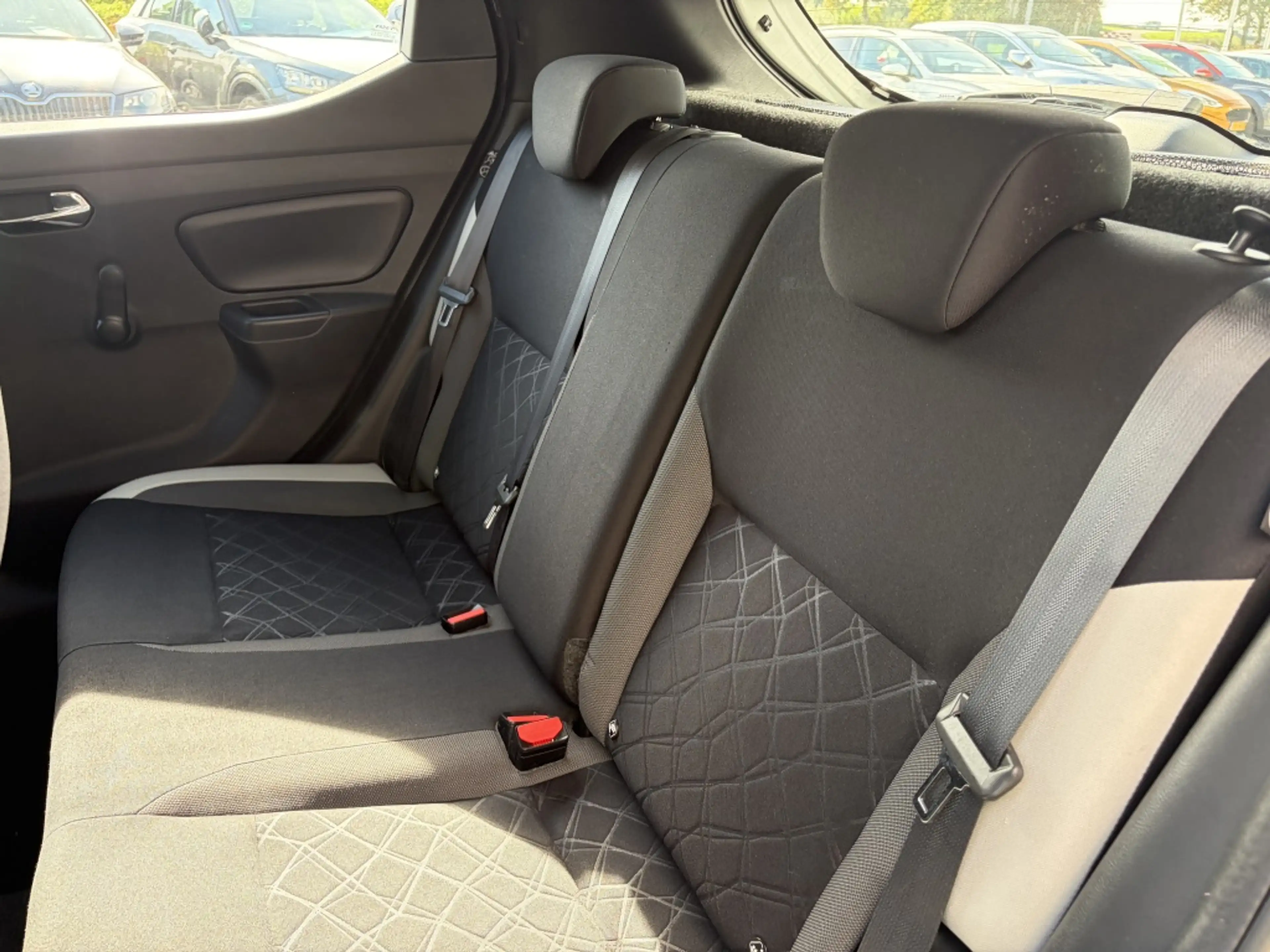 Nissan Micra 1.0L Acenta, Airco, LM velg — photo 13