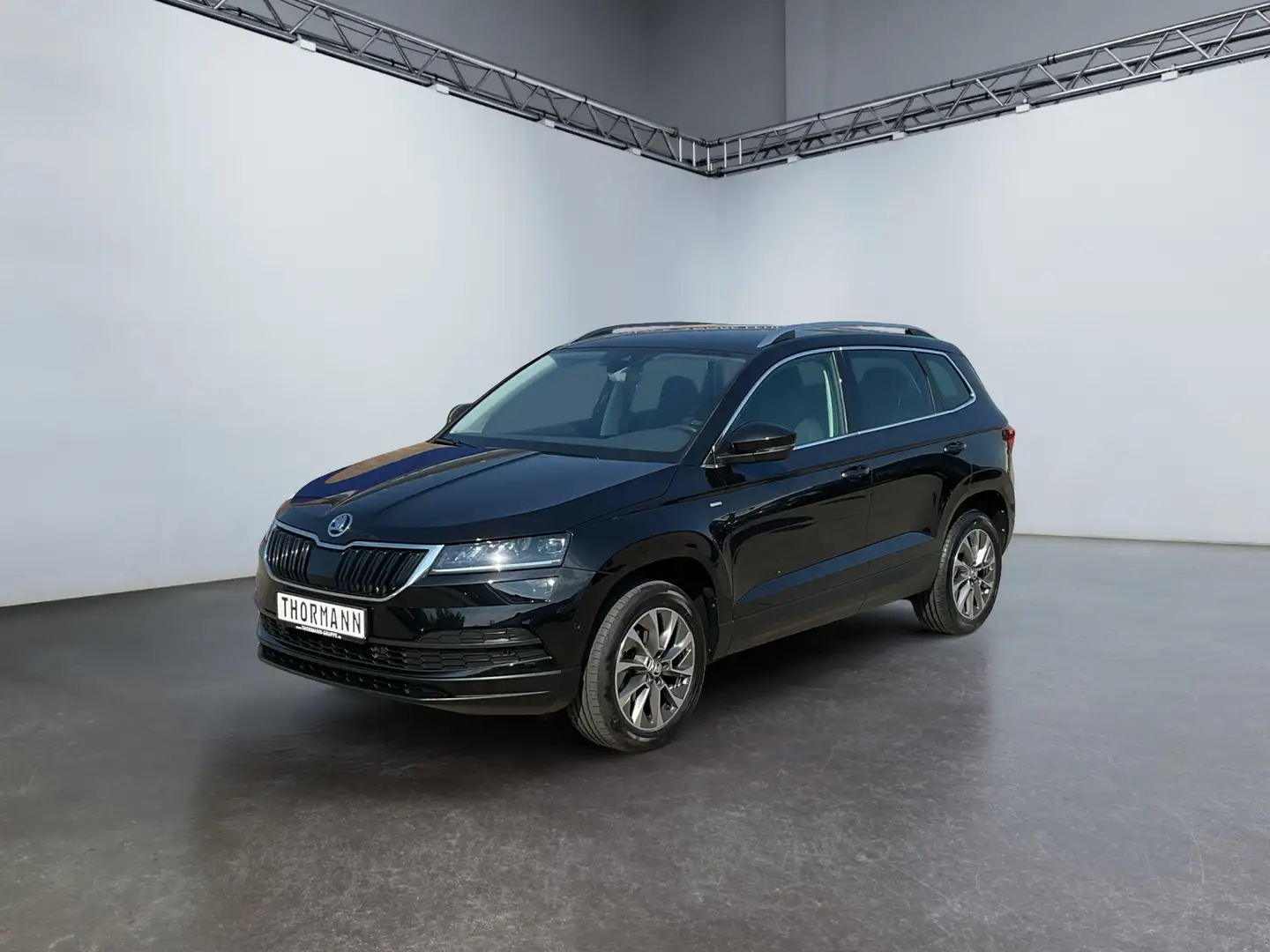 Skoda Karoq Clever 1.5 TSI ACT ACC 4xSHZ SpurH AHK LM Schwarz - 2