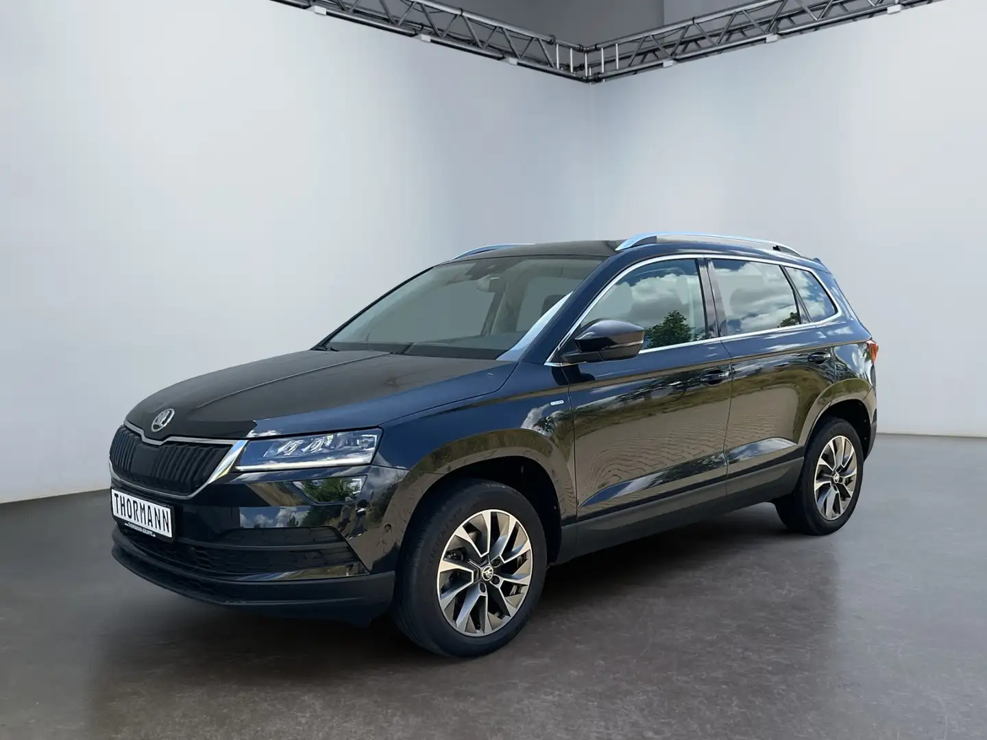 Skoda Karoq Clever 1.5 TSI ACT ACC 4xSHZ SpurH AHK LM Noir - 2