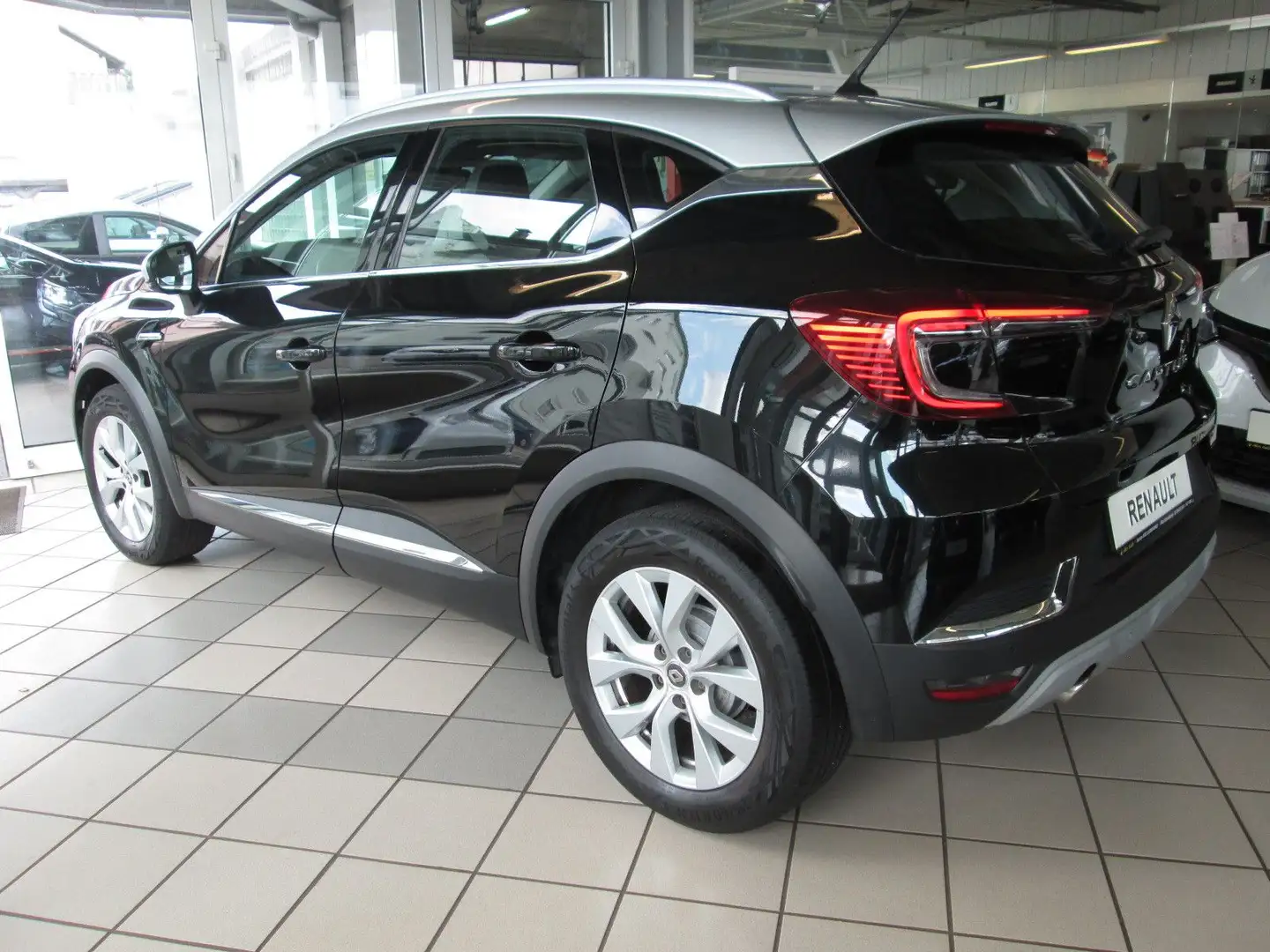 Renault Captur II Intens *RÜCKFAHRKAMERA*NAVI*SHZ*1.HAND Schwarz - 2
