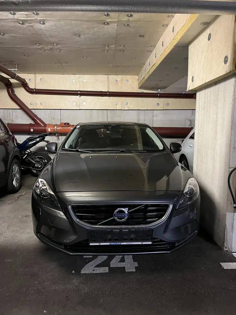 Volvo V40 D2 Grau - 2