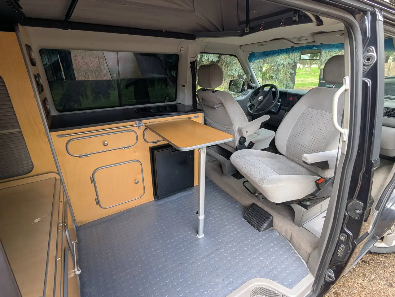 Volkswagen Eurovan снимка Volkswagen Eurovan