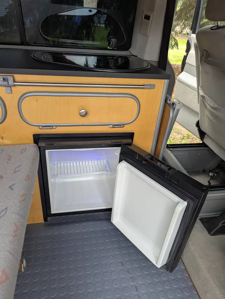 Volkswagen Eurovan снимка Volkswagen Eurovan