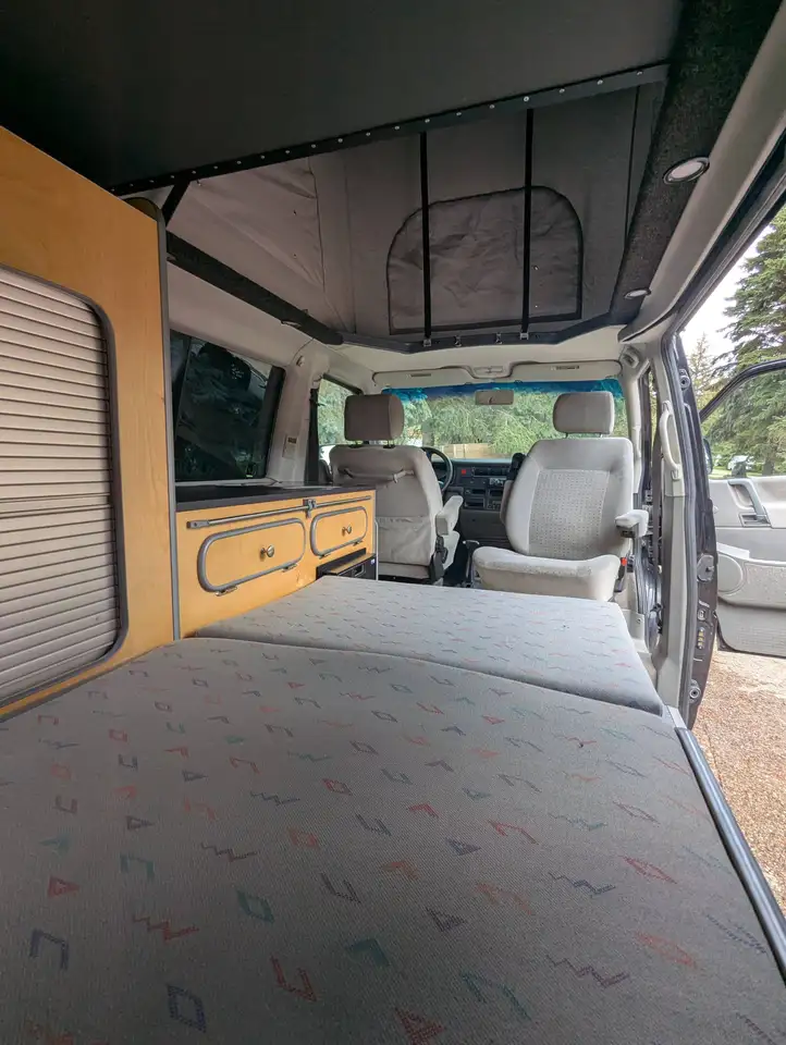 Volkswagen Eurovan снимка Volkswagen Eurovan