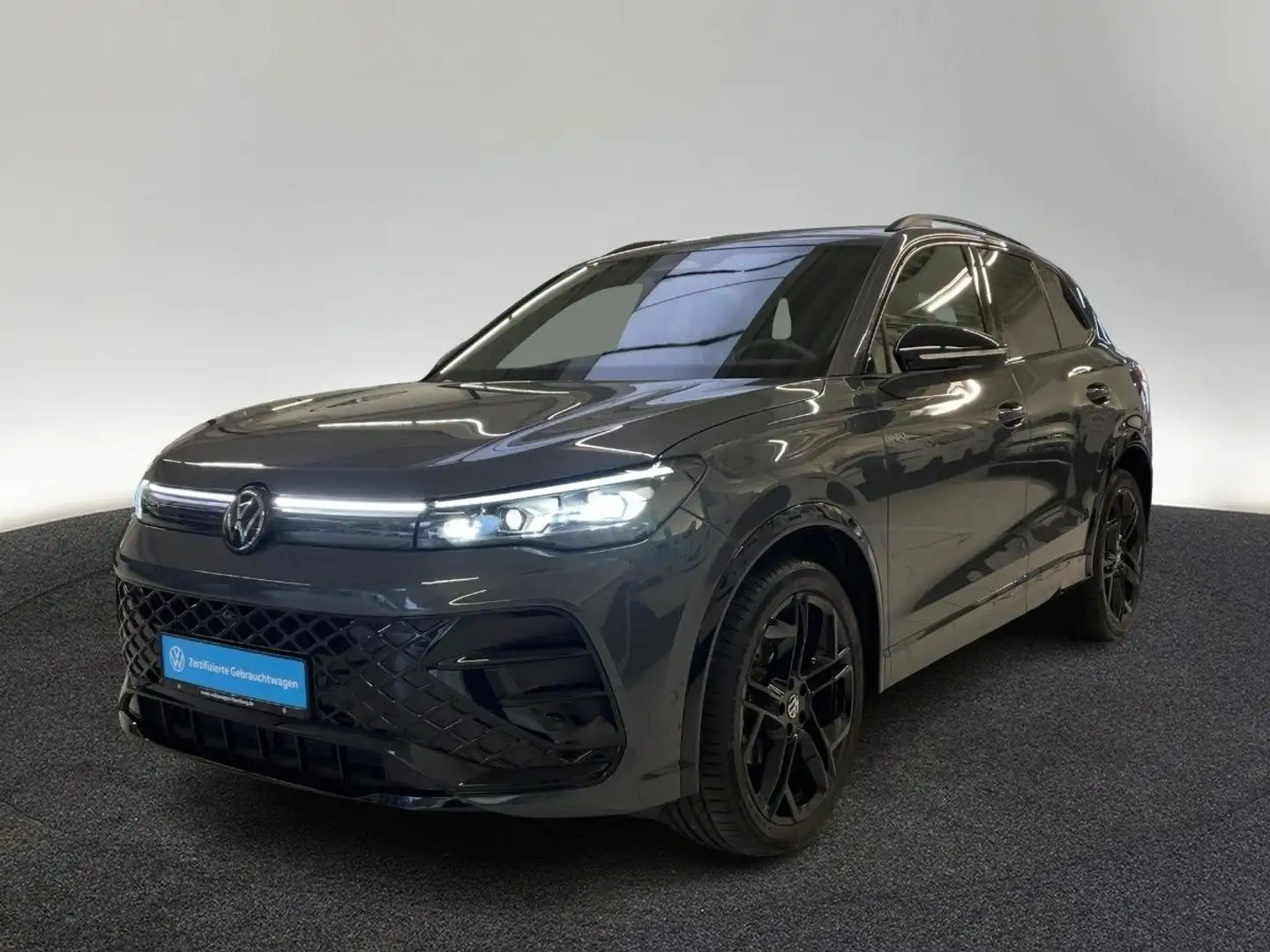 Volkswagen Tiguan 1.5 eTSI R-Line DSG Navi Panoramadach Gris - 2