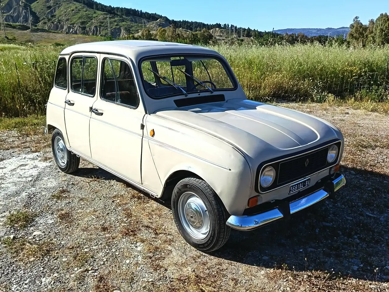 Renault R 4 850 TL, foto 2
