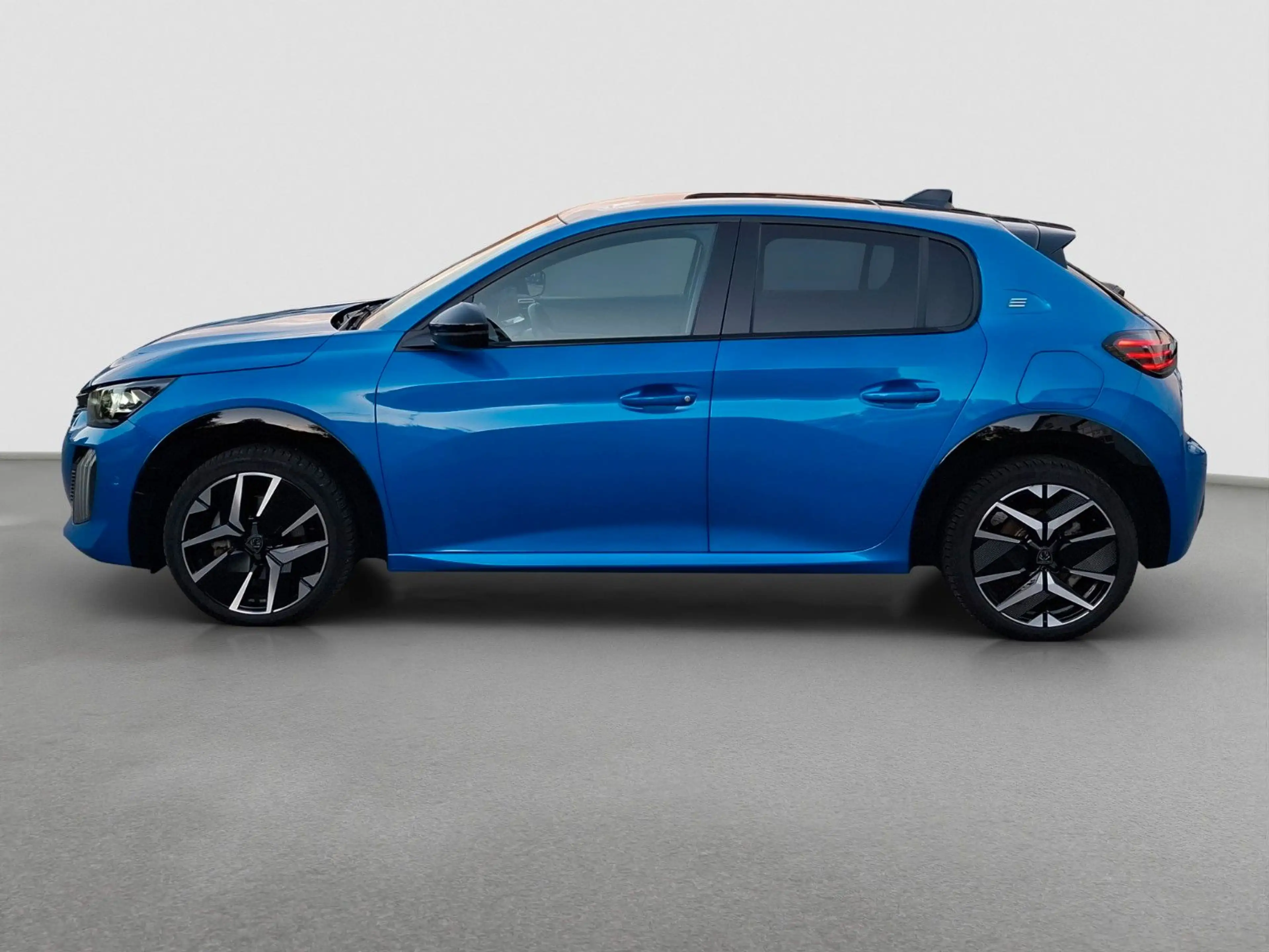 Peugeot 208 e- GT — photo 8