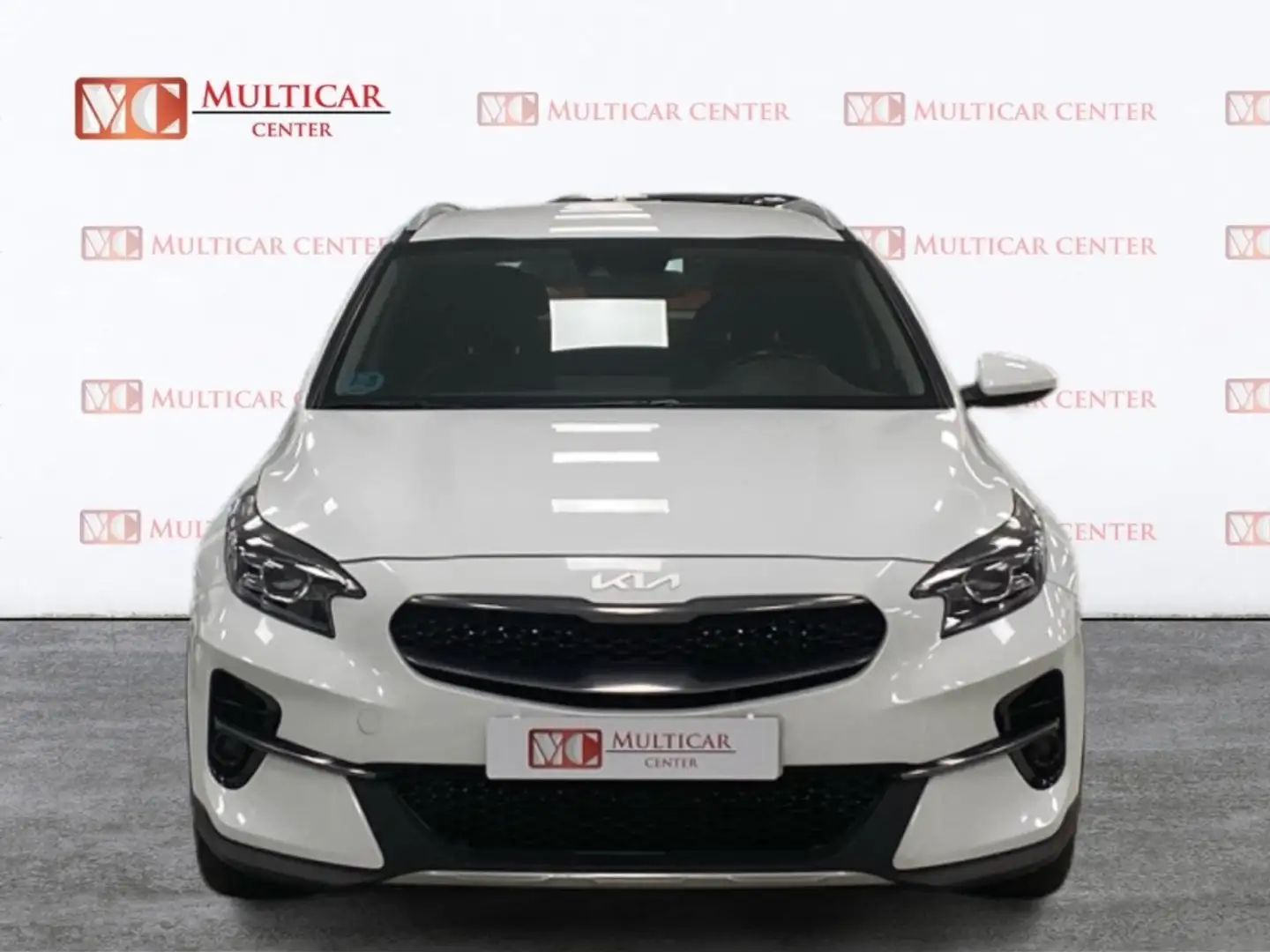 Kia XCeed 1.5 MHEV 118KW DRIVE 5P Blanco - 2