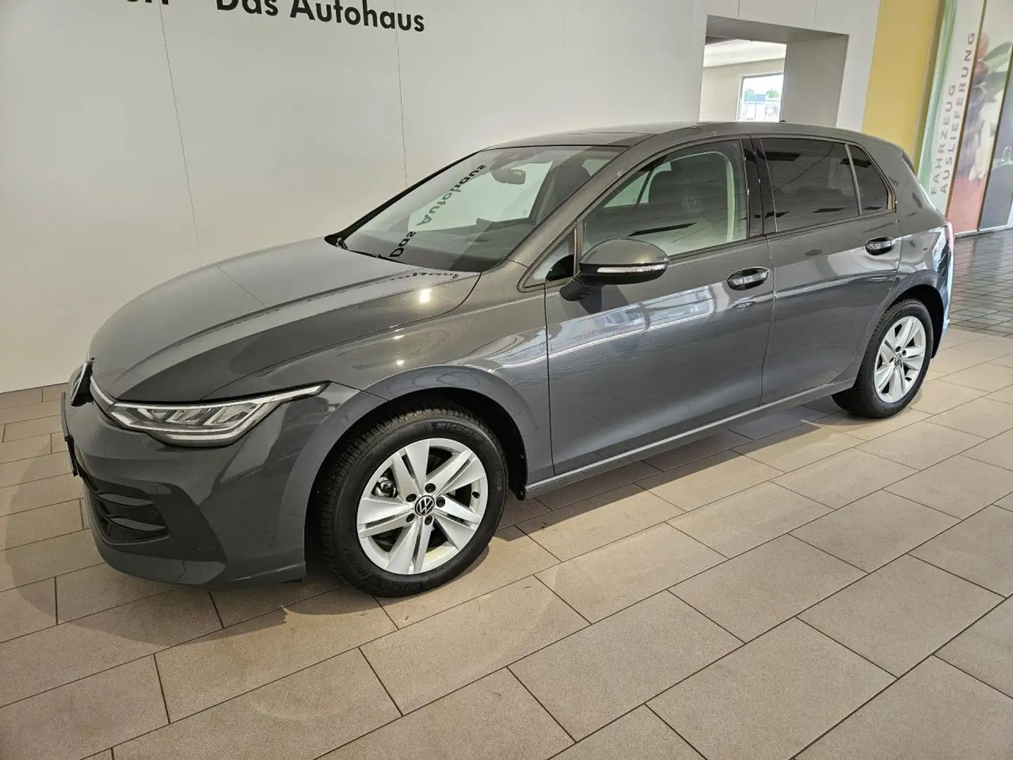 Volkswagen Golf 1.5 eTSI Life DSG PanoD LED HuD ACC Navi RFK Grau - 2