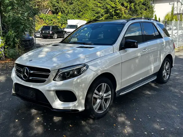 Mercedes-Benz GLE 500 e 4Matic AMG*PANO*DISTRONIC*K-GO*