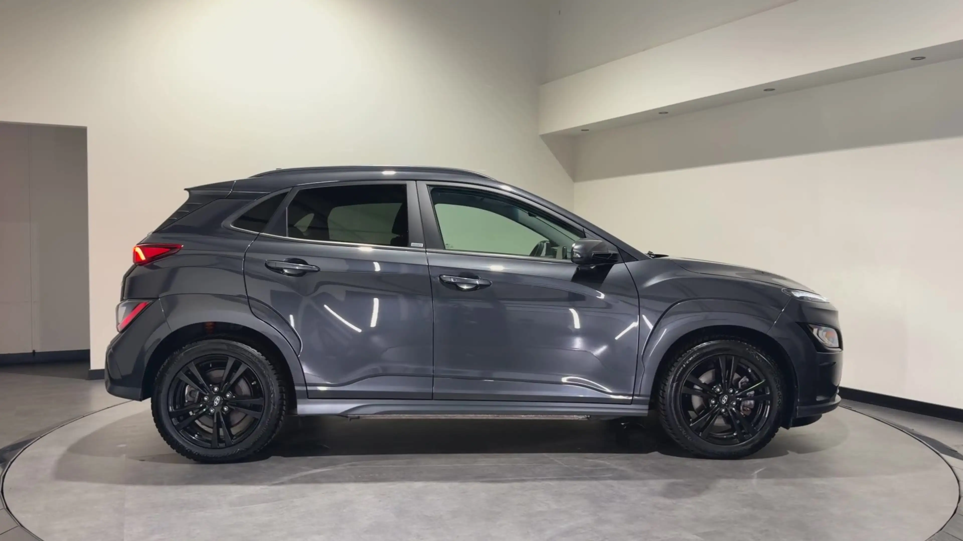 Hyundai KONA EV Premium 64 kWh | Keyless | Elektrische stoelen — photo 2