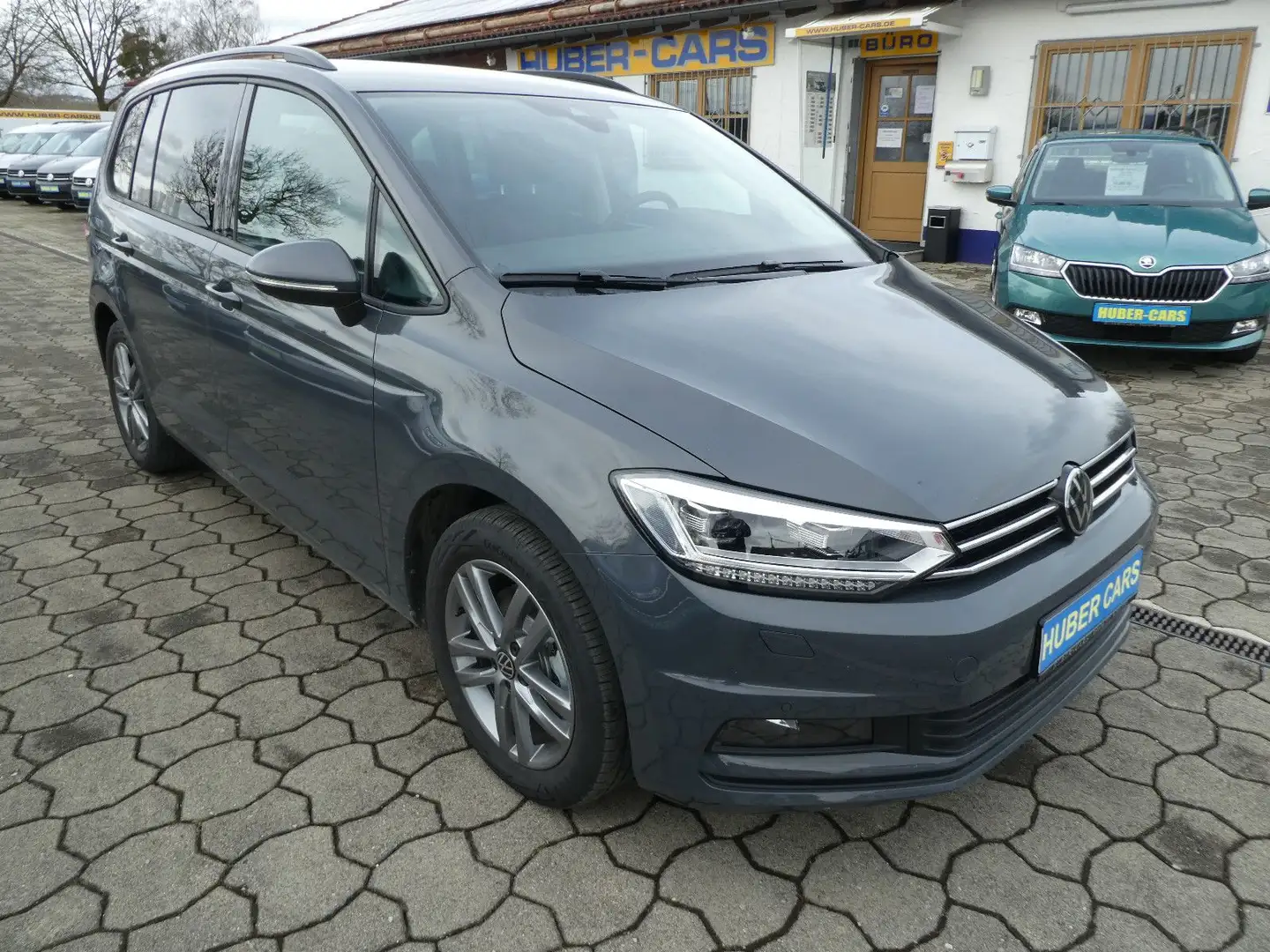 Volkswagen Touran Comfortline 1,5 TSI Family ACC+Kamera+App Gris - 1