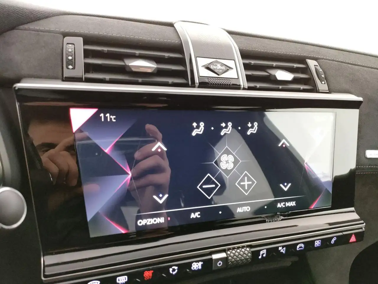 DS Automobiles DS 7 Crossback 2021 — фото 13