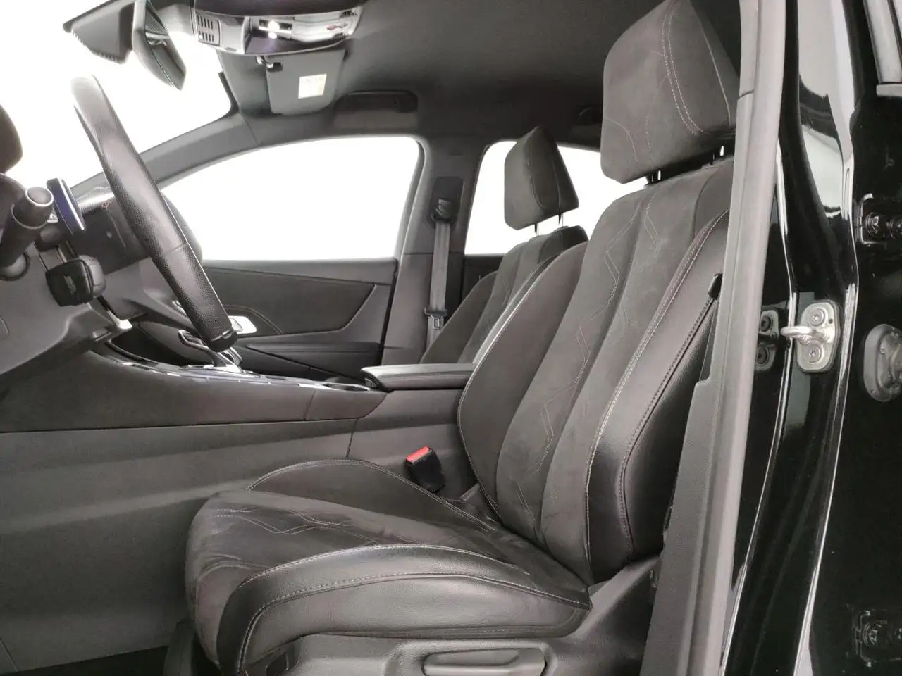 DS Automobiles DS 7 Crossback 2021