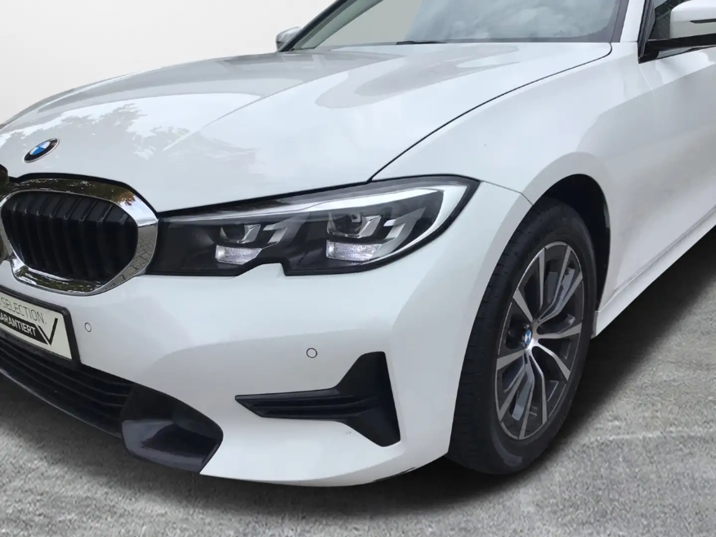 BMW 320 d Touring Sport Line AHK/Panorama/Sitzhzg/Tempomat Blanc - 2