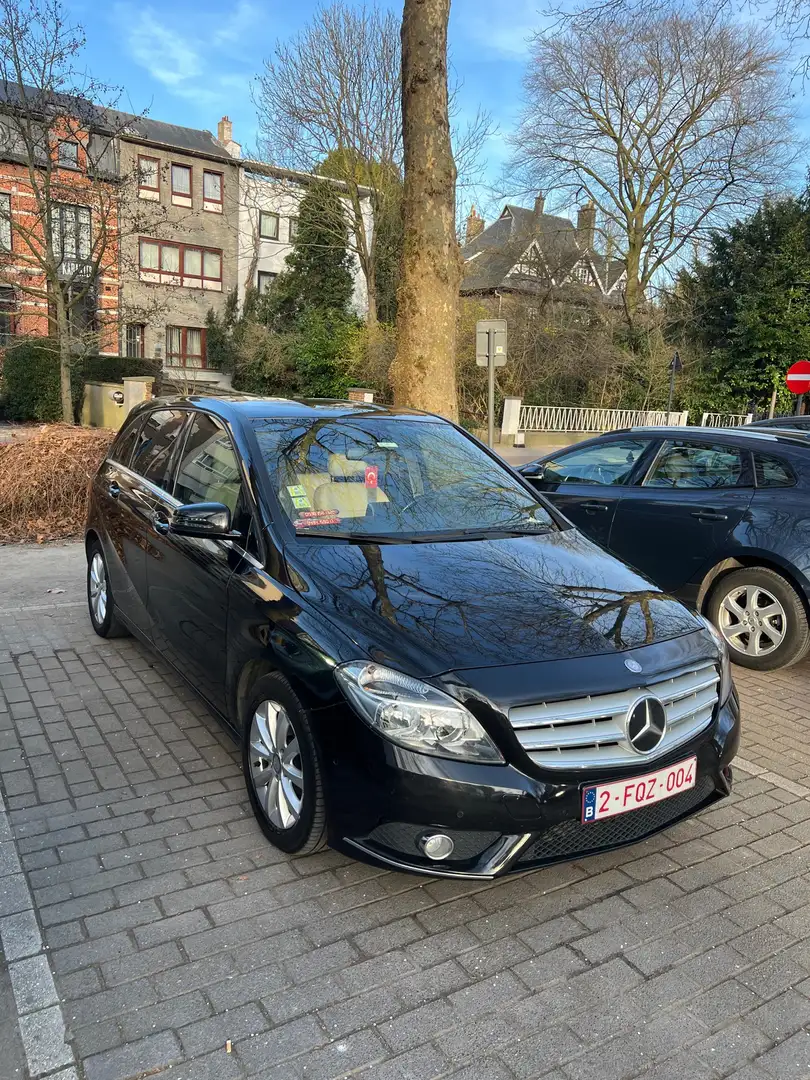 Mercedes-Benz B 180 CDI BlueEFFICIENCY Edition 1 Zwart - 1