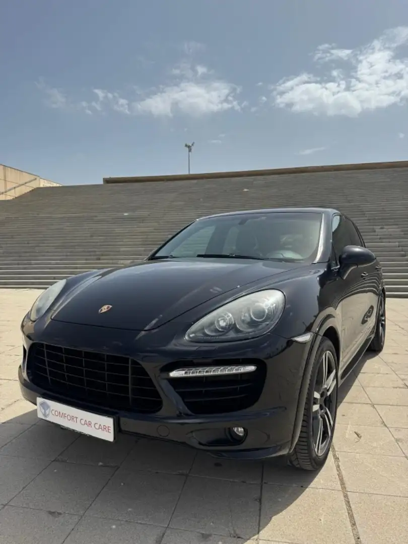 Porsche Cayenne GTS Aut. Schwarz - 1